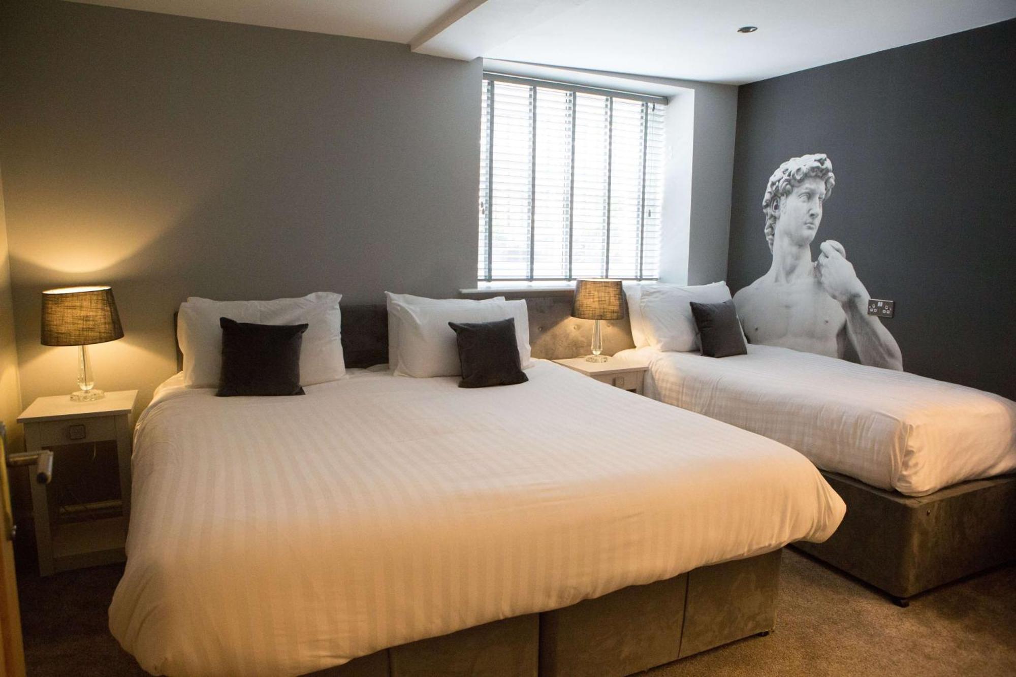 Apartment Two Double Beds Two Single Beds