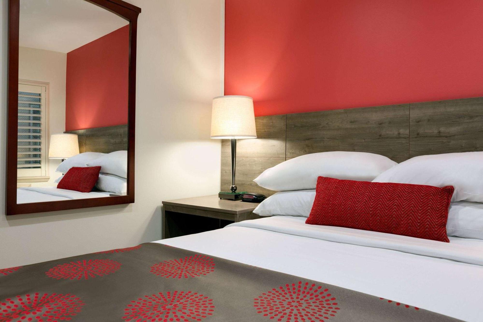 Double Room Non-Smoking