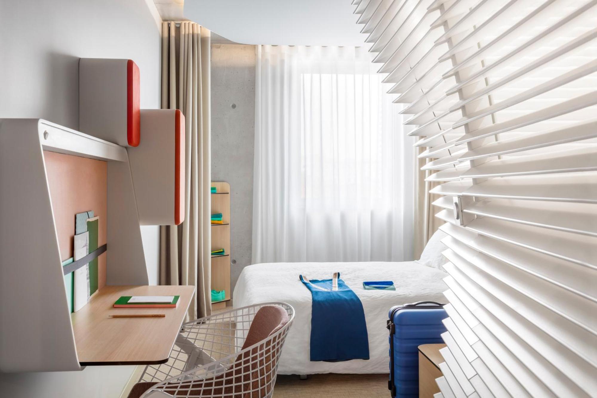 Two Adjacent Rooms,711532612:JPEG