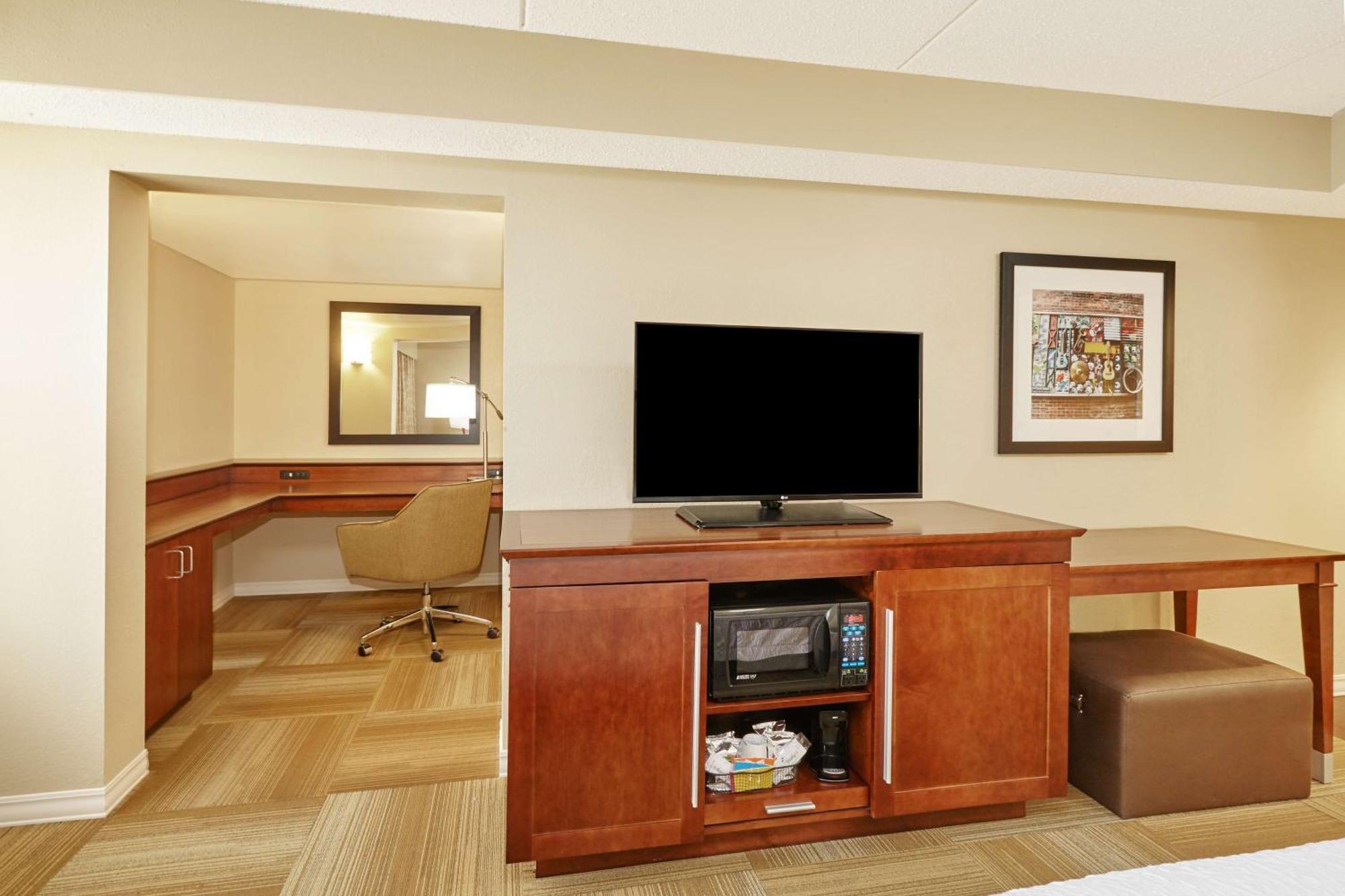 Executive King Room with Two Desks