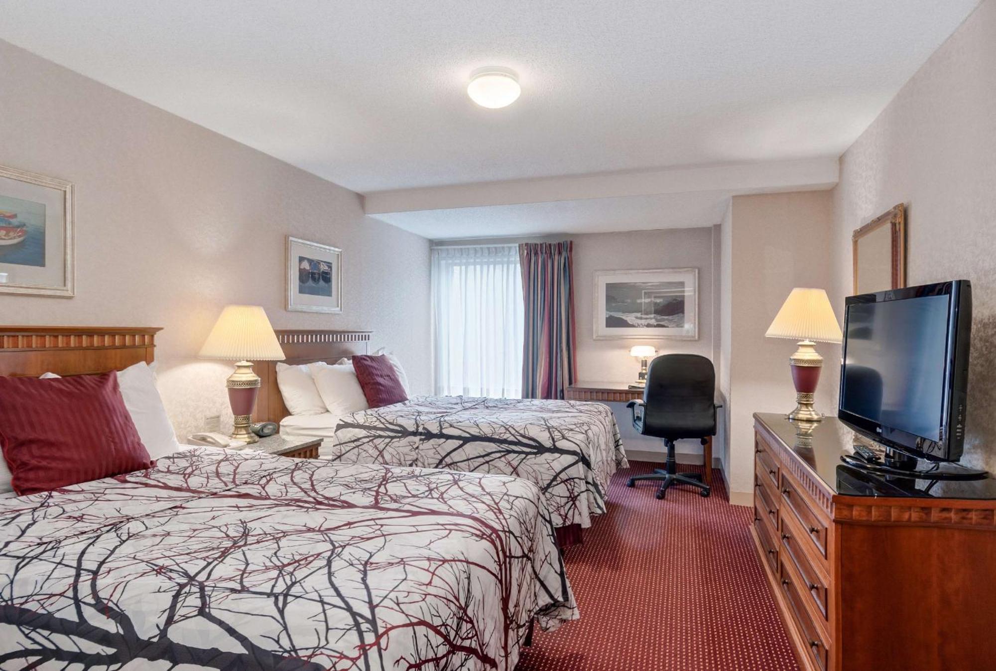 Room Two Double Beds Non-Smoking