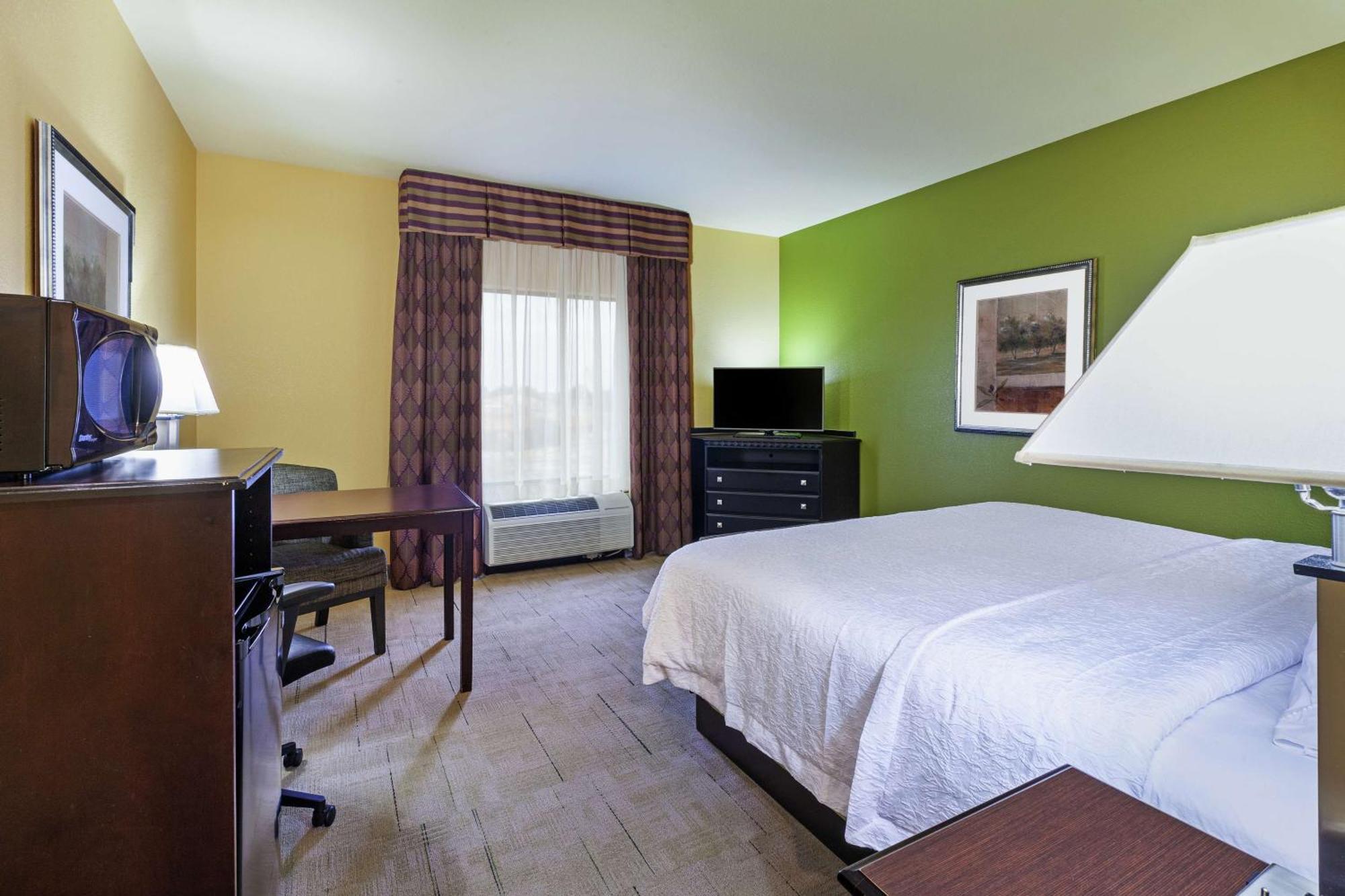 King Room King Bed Non-Smoking