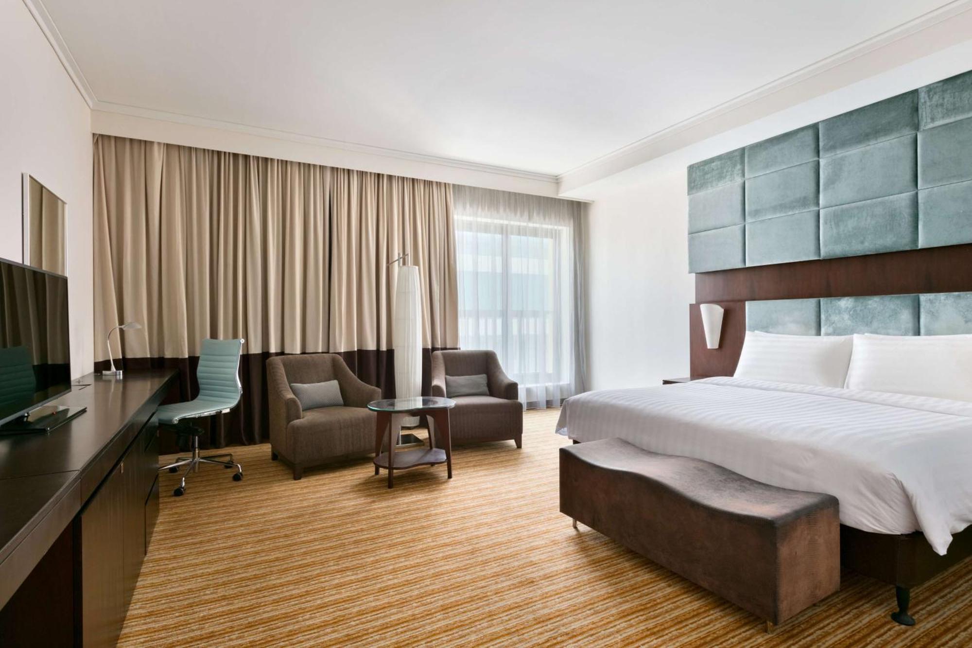 Deluxe King Room
