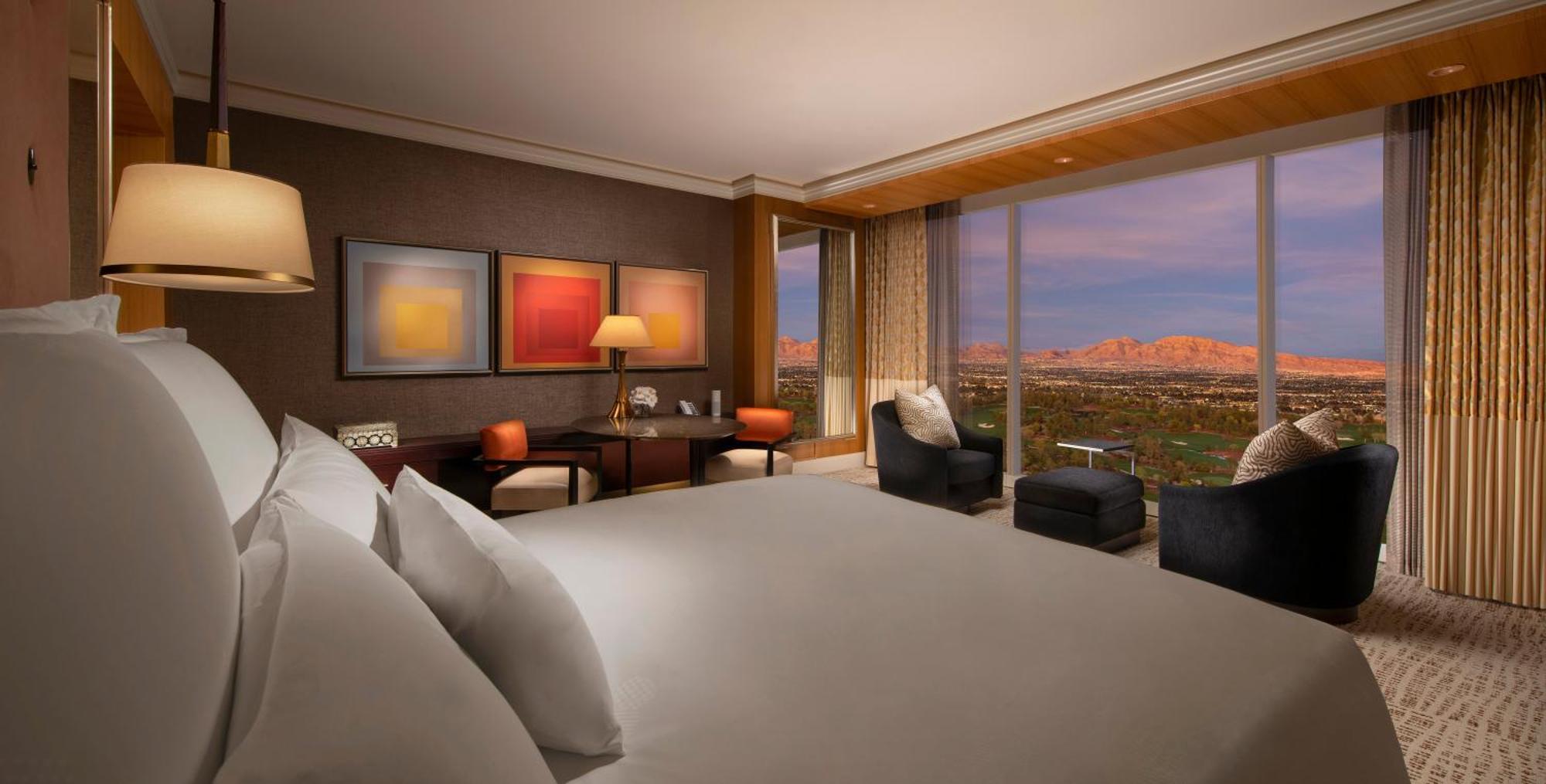 – Resort King Two 2 Complimentary Awakening Sapphire Show Tickets,1234134050:JPEG