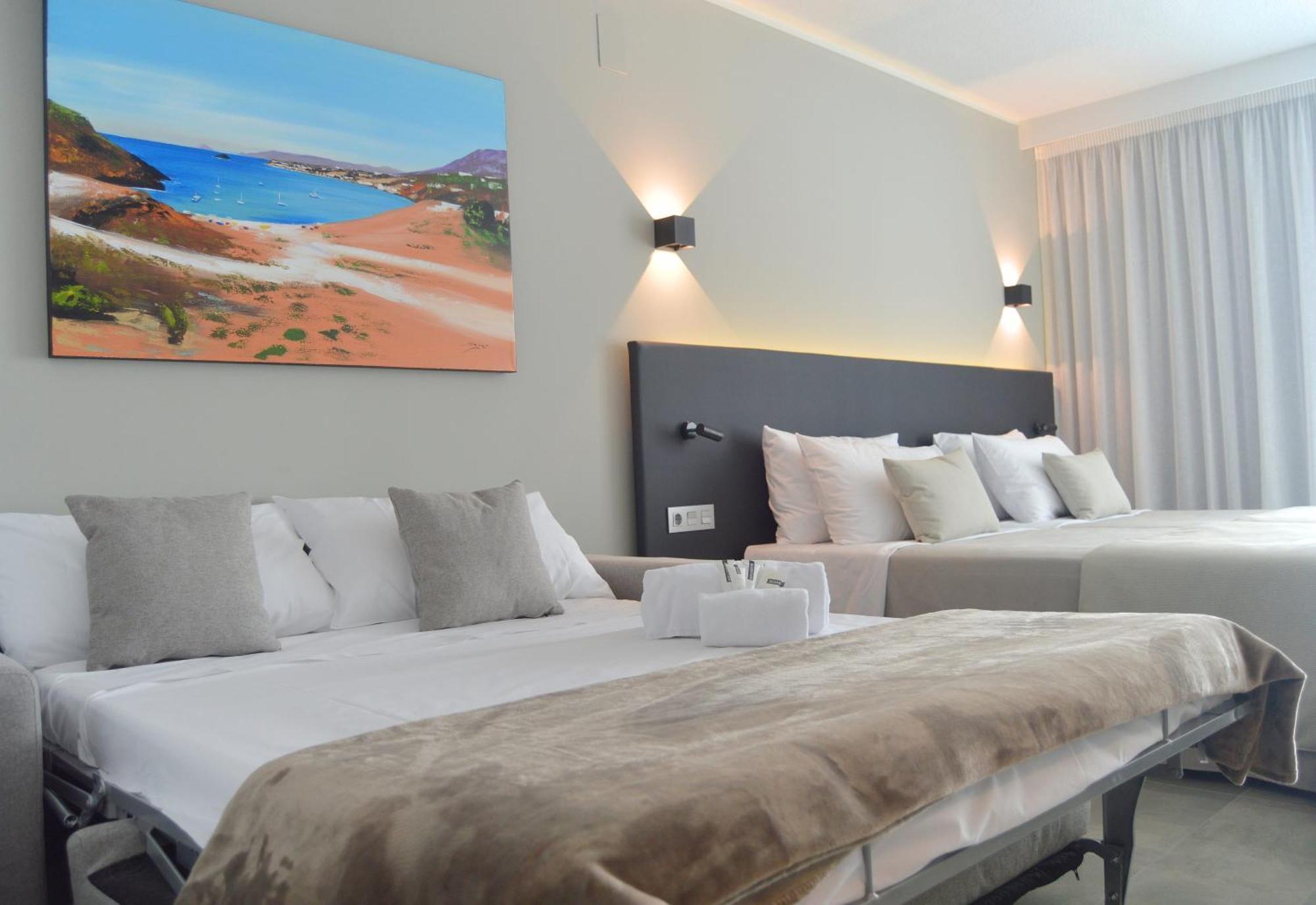 Habitación Triple Deluxe Level con vistas al mar (3 adultos)