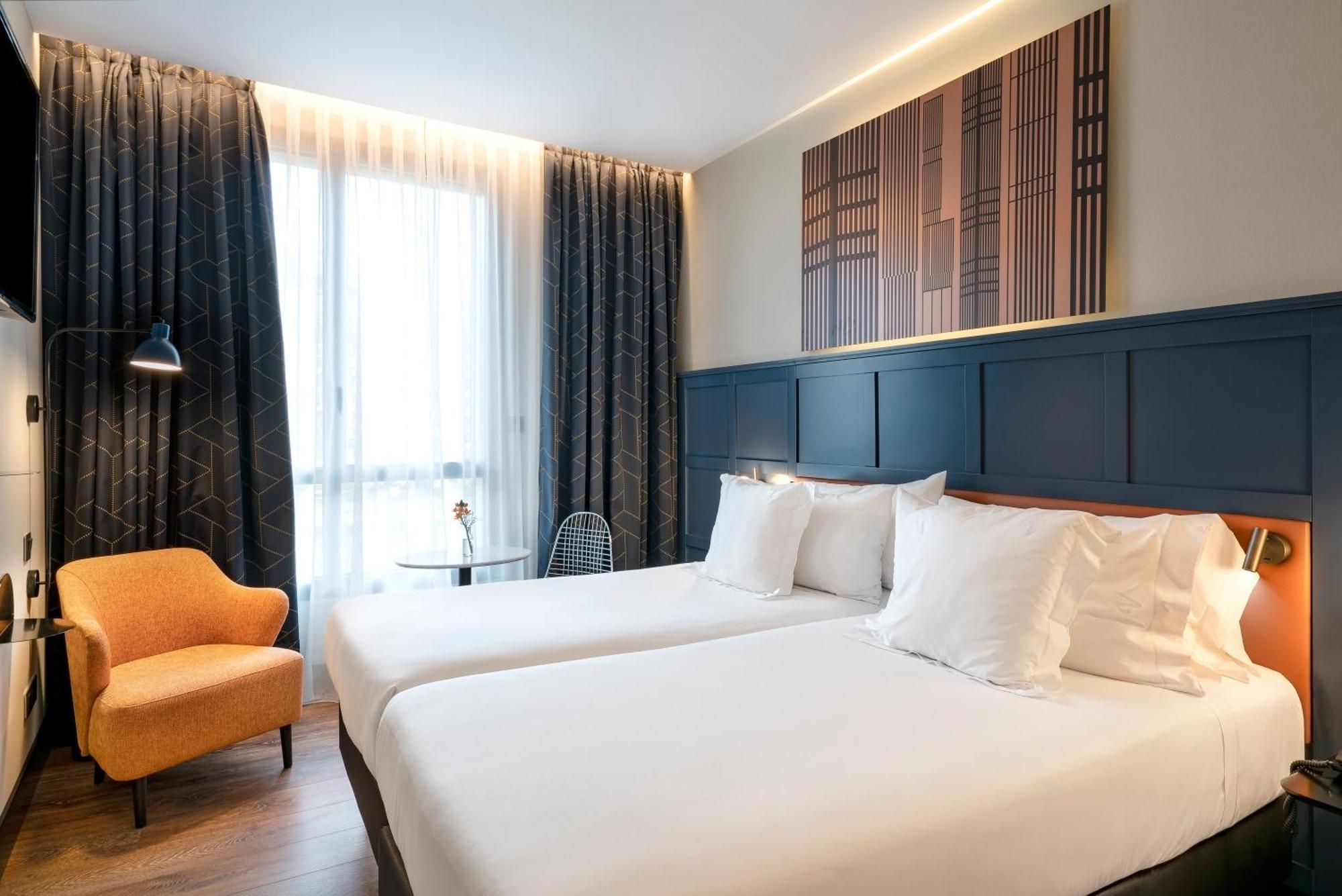 Double or Twin Room with River Views,1278895372:JPEG