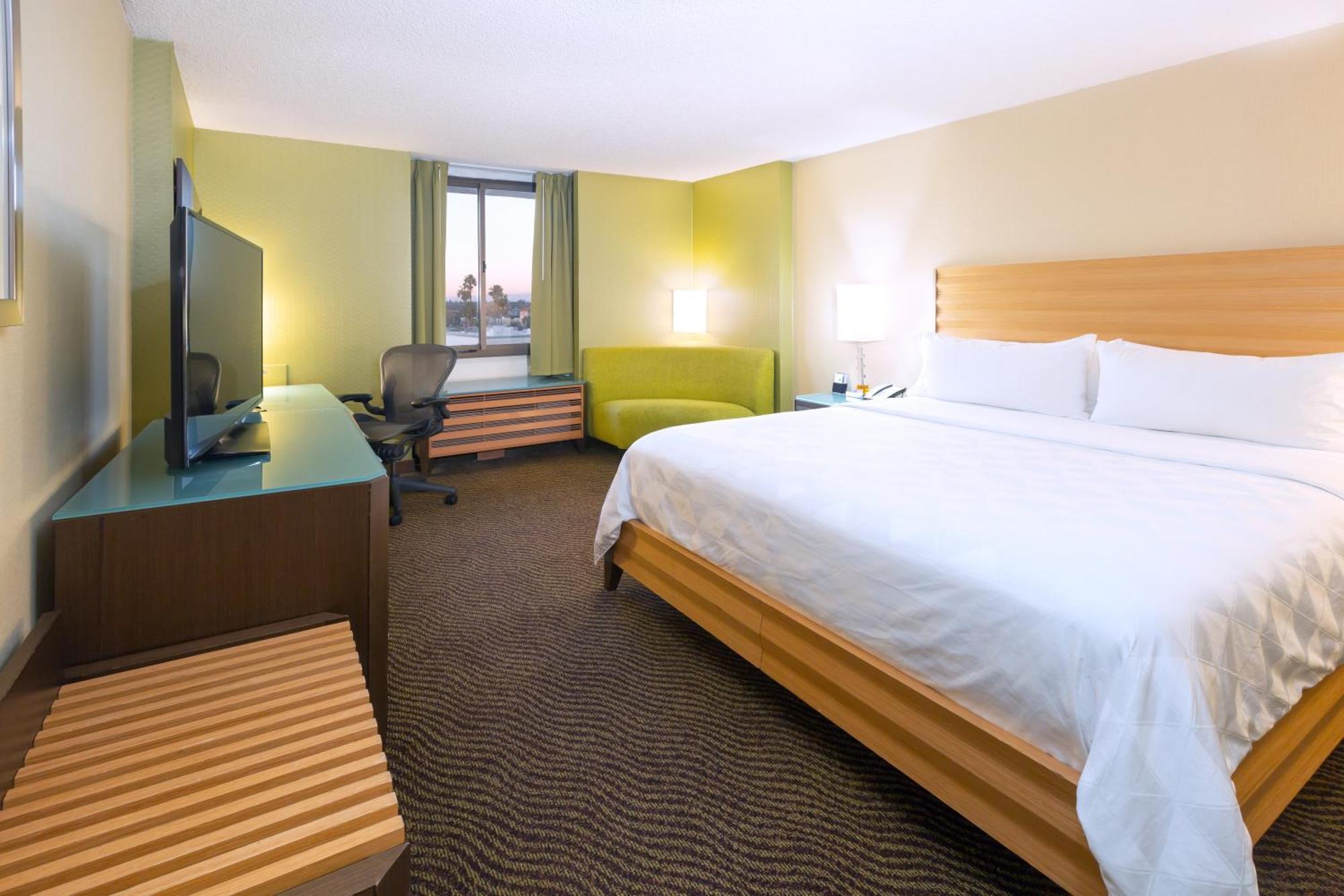 Standard King Room