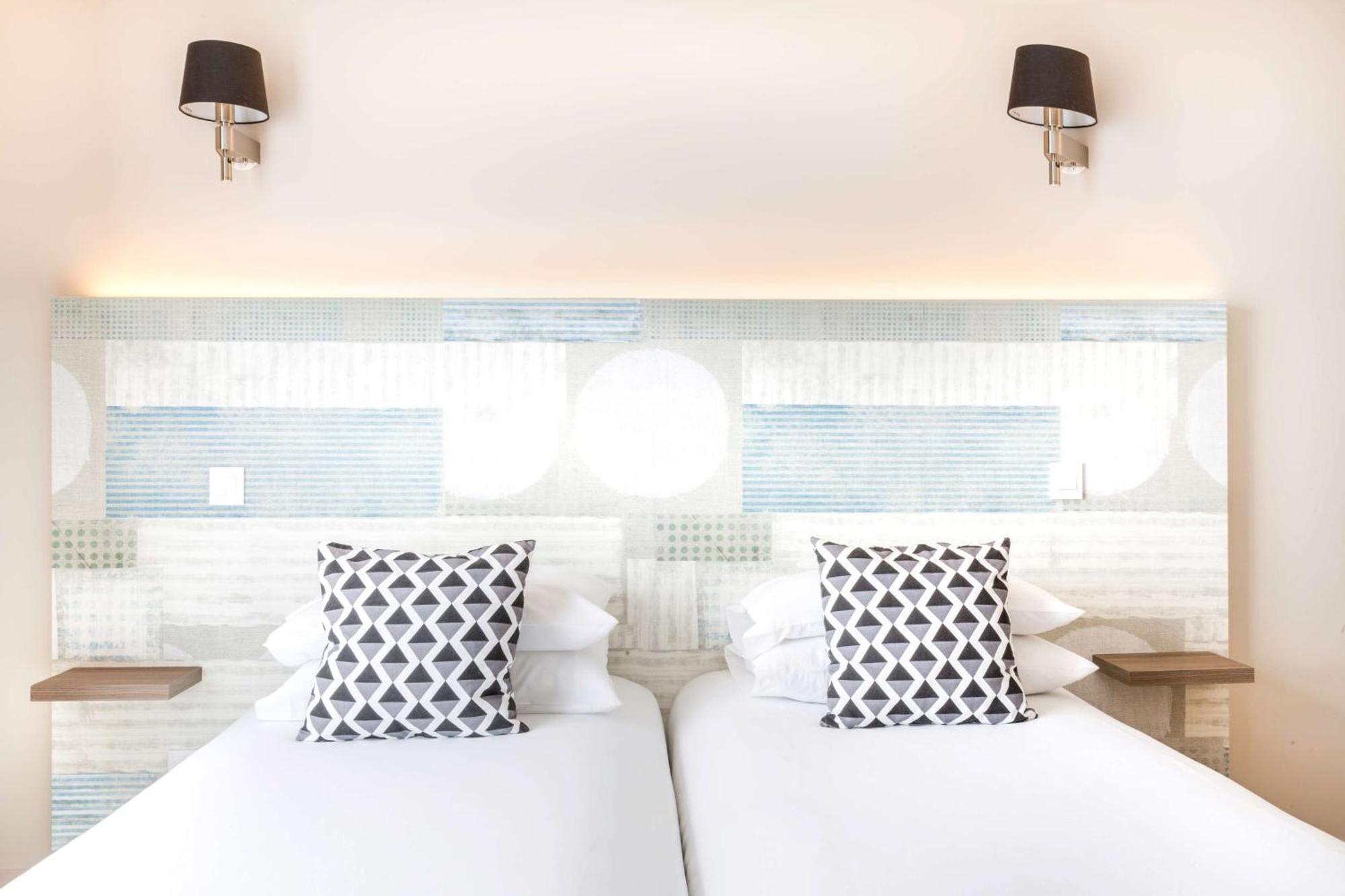 Deluxe King Room Balcony Sea View Non-Smoking