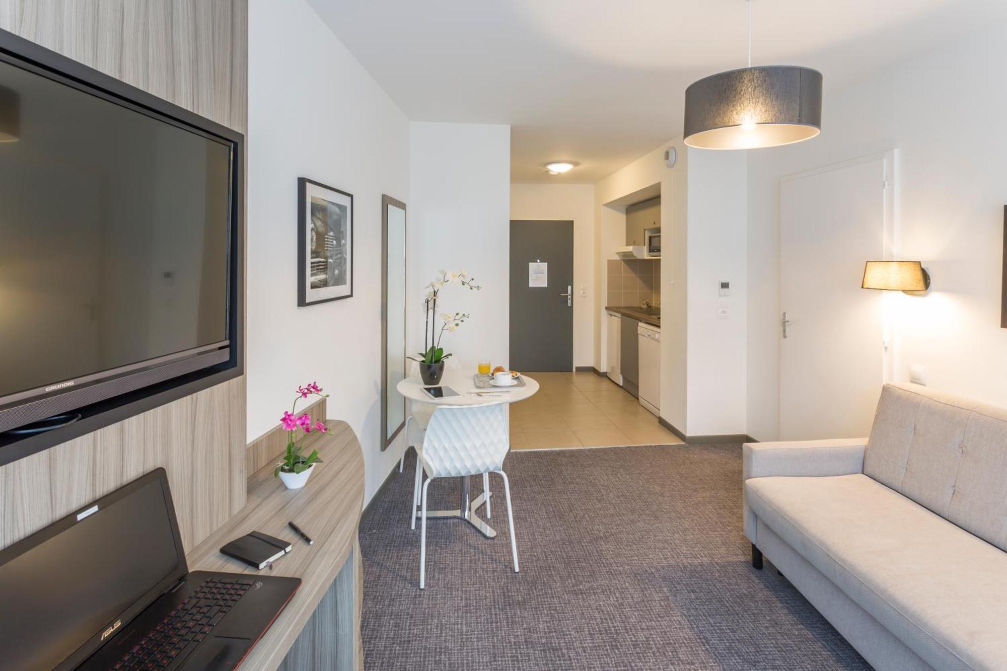 Apartment,1279179157:JPEG