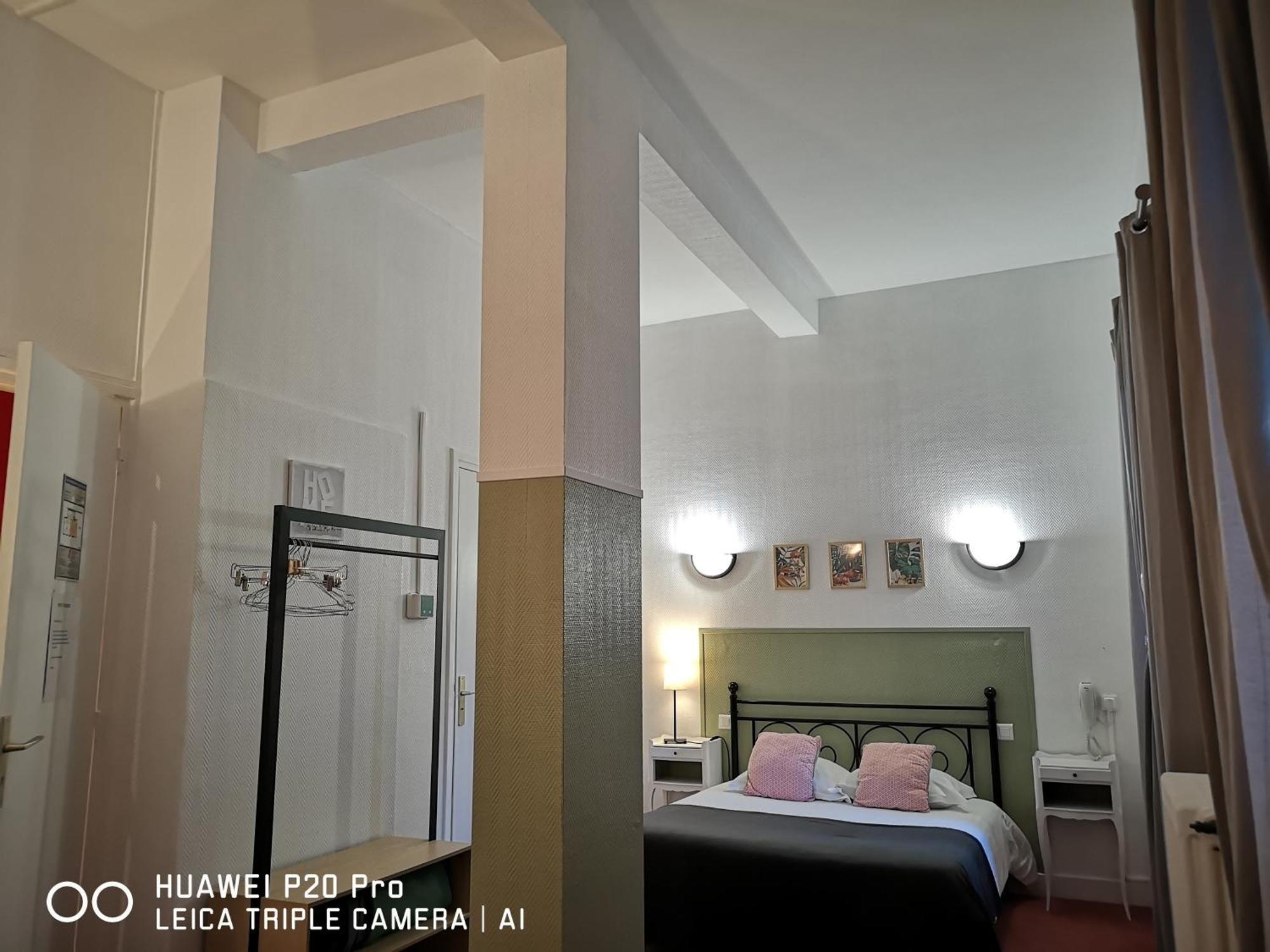 Family Room,1279191367:JPEG