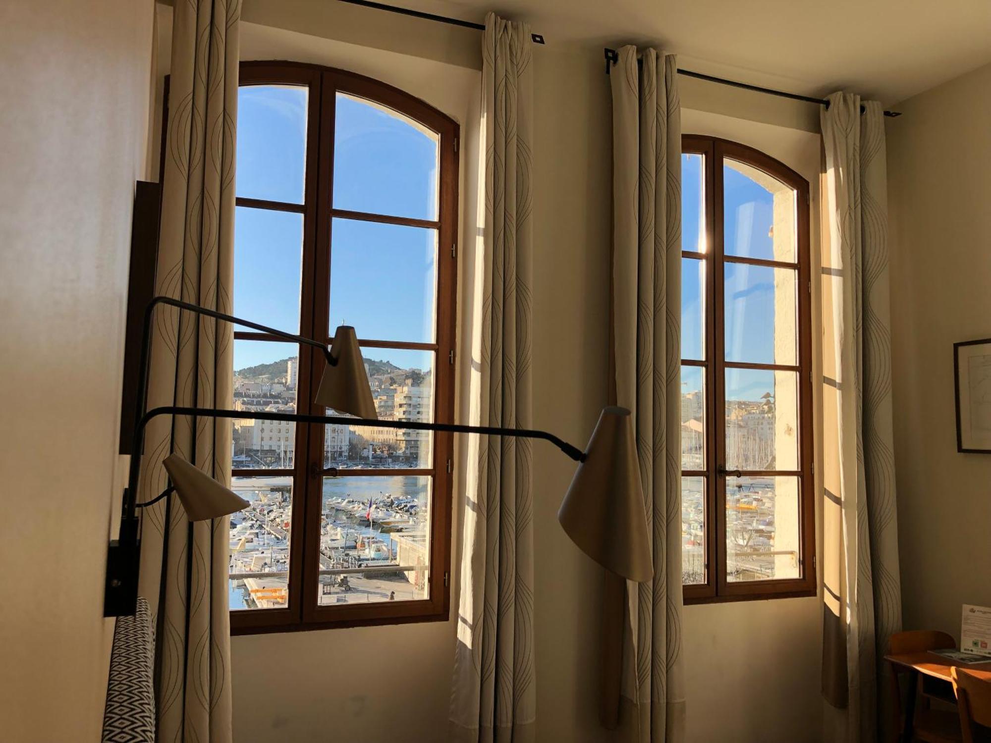 Superior Twin Room Old Port View