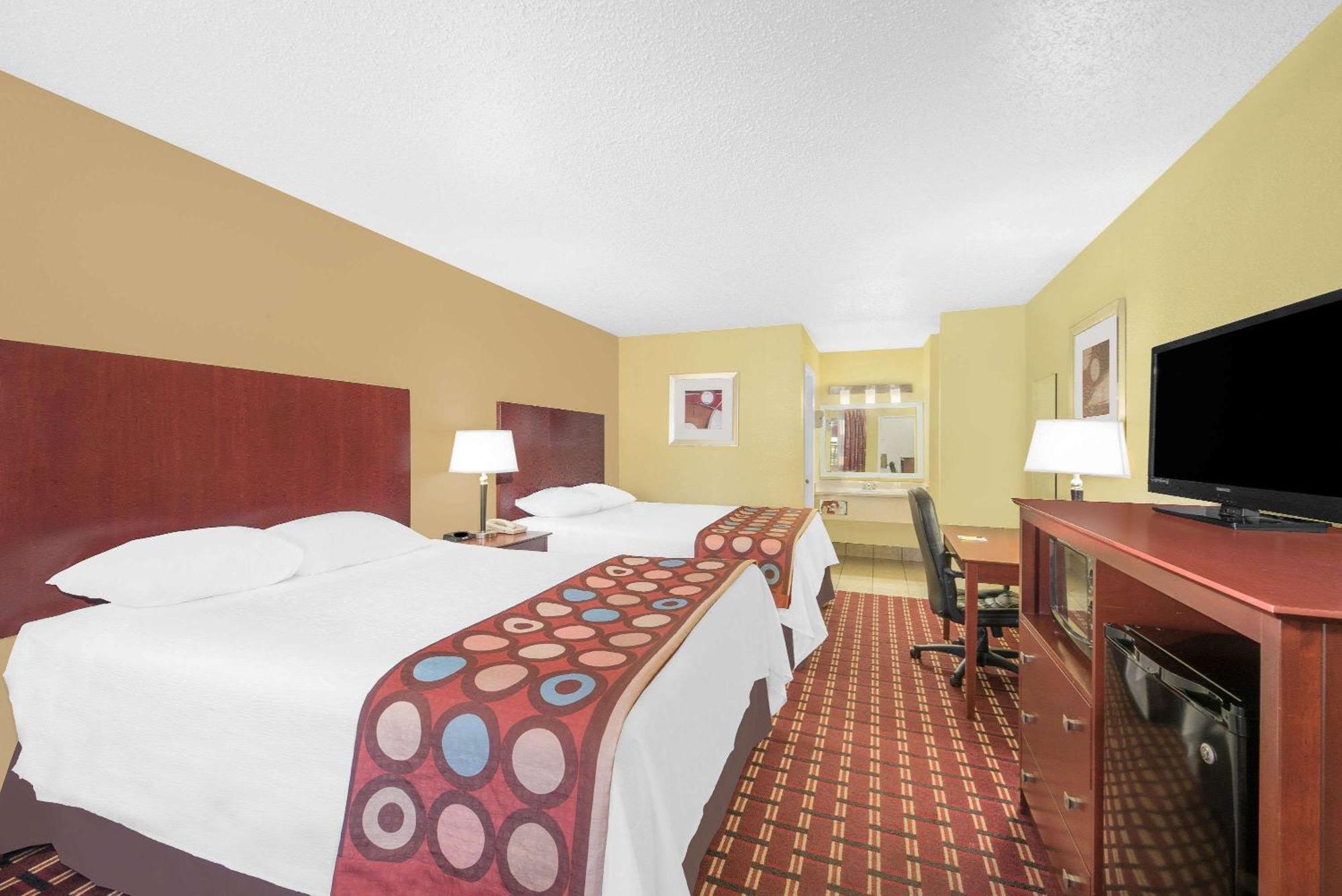 Queen Room Two Queen Beds Non-Smoking