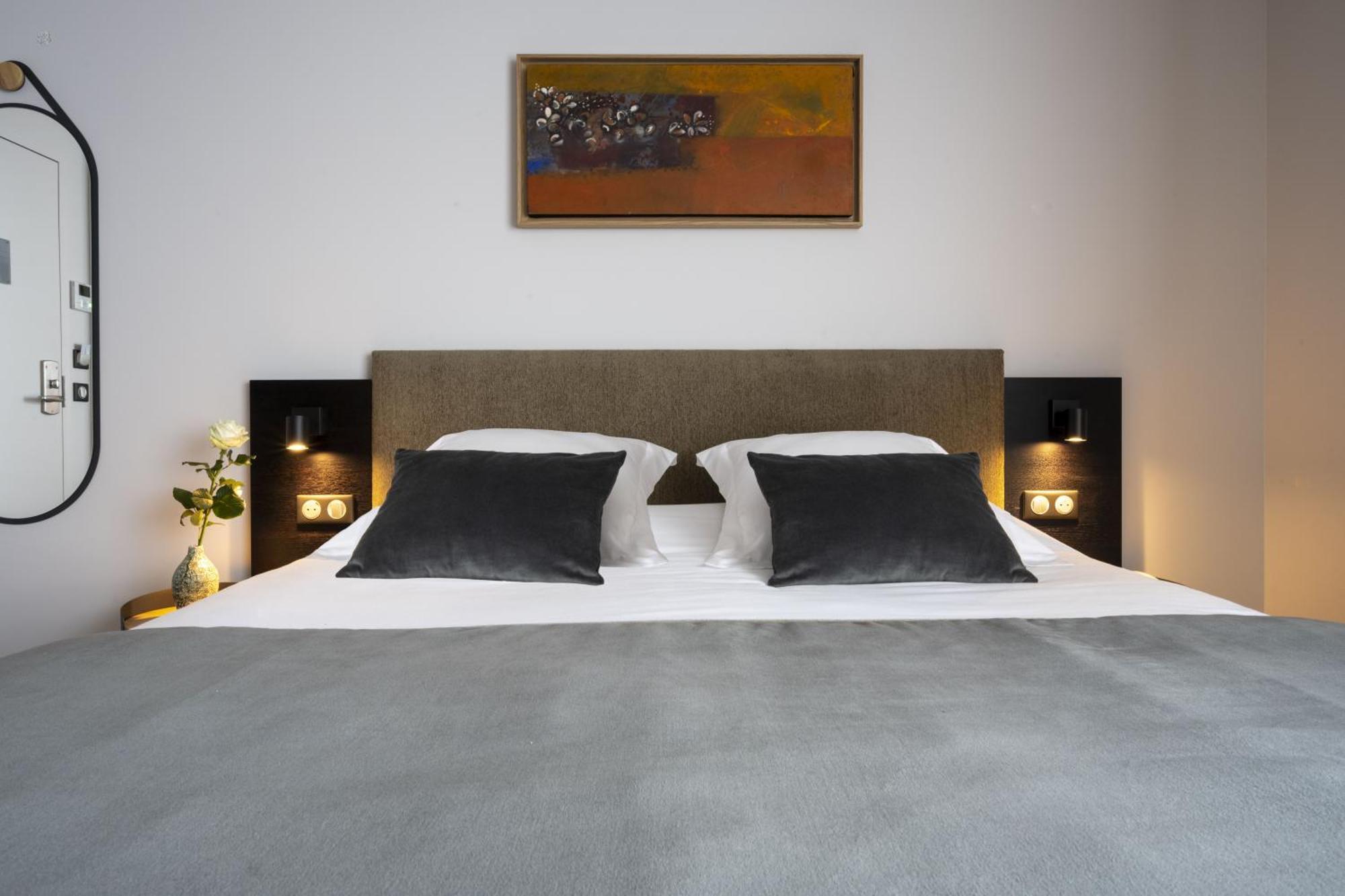 Terrace King Suite Sofa Bed,1599639183:JPEG