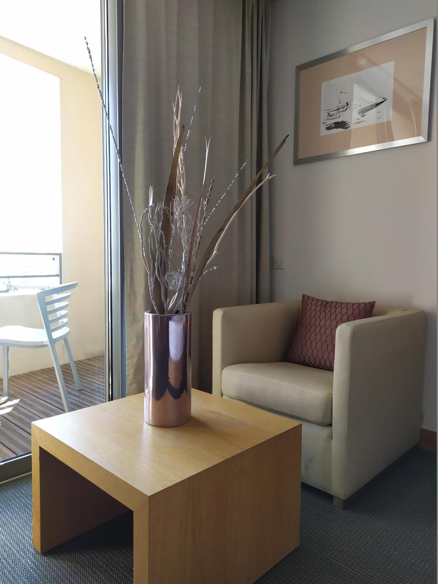 Junior Queen Suite Sea View