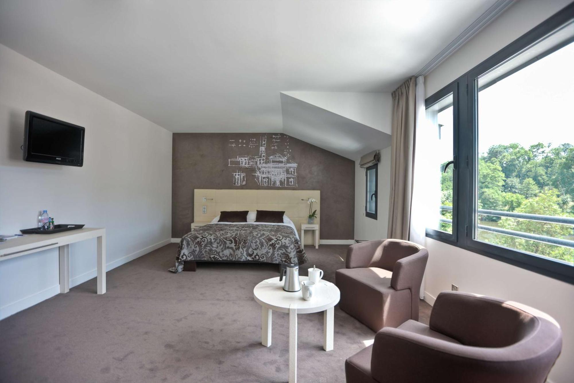 Luxury Queen Room Castle View,1279324537:JPEG