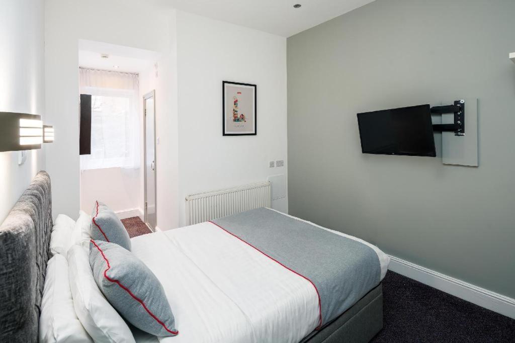 Standard Double Room,1279381876:JPEG