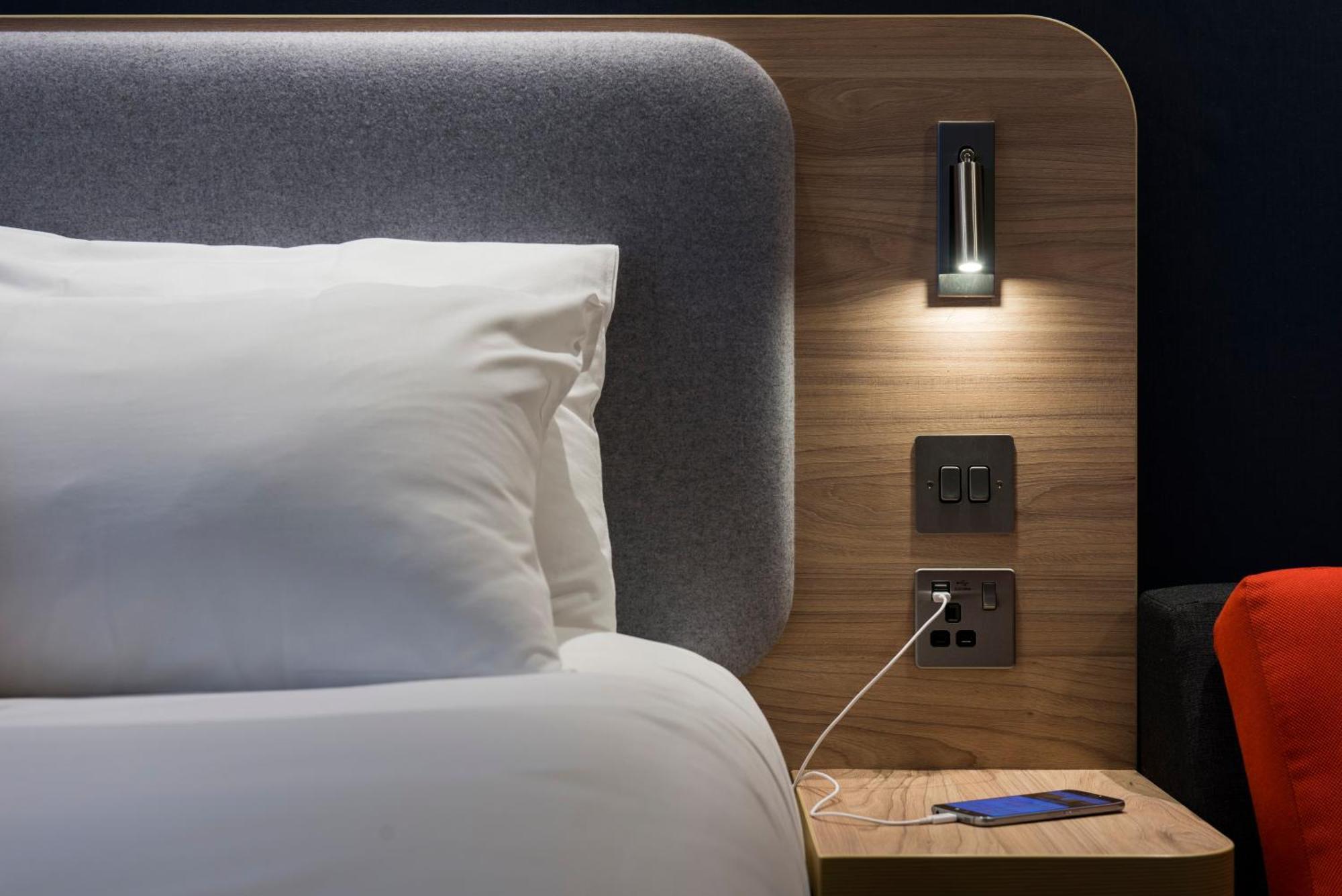 Standard Double Room with Sofa Bed and Free Hot Breakfast,1279428196:JPEG