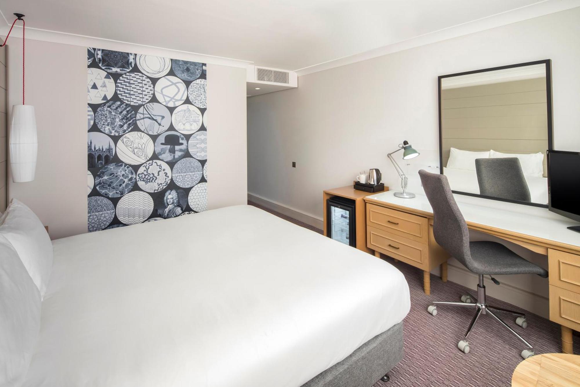 Premium King Room Minibar