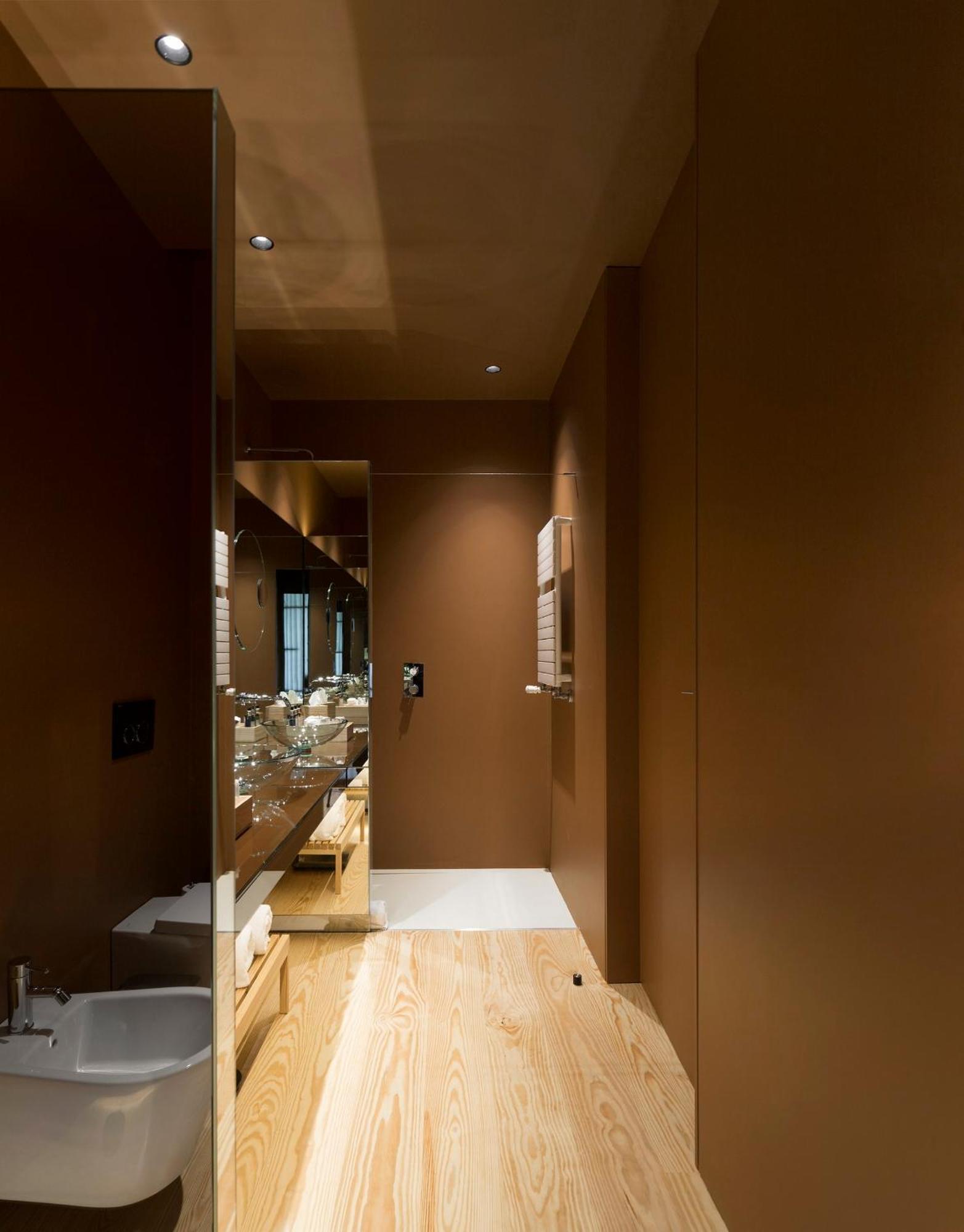 Charming Double Room,1279526419:JPEG