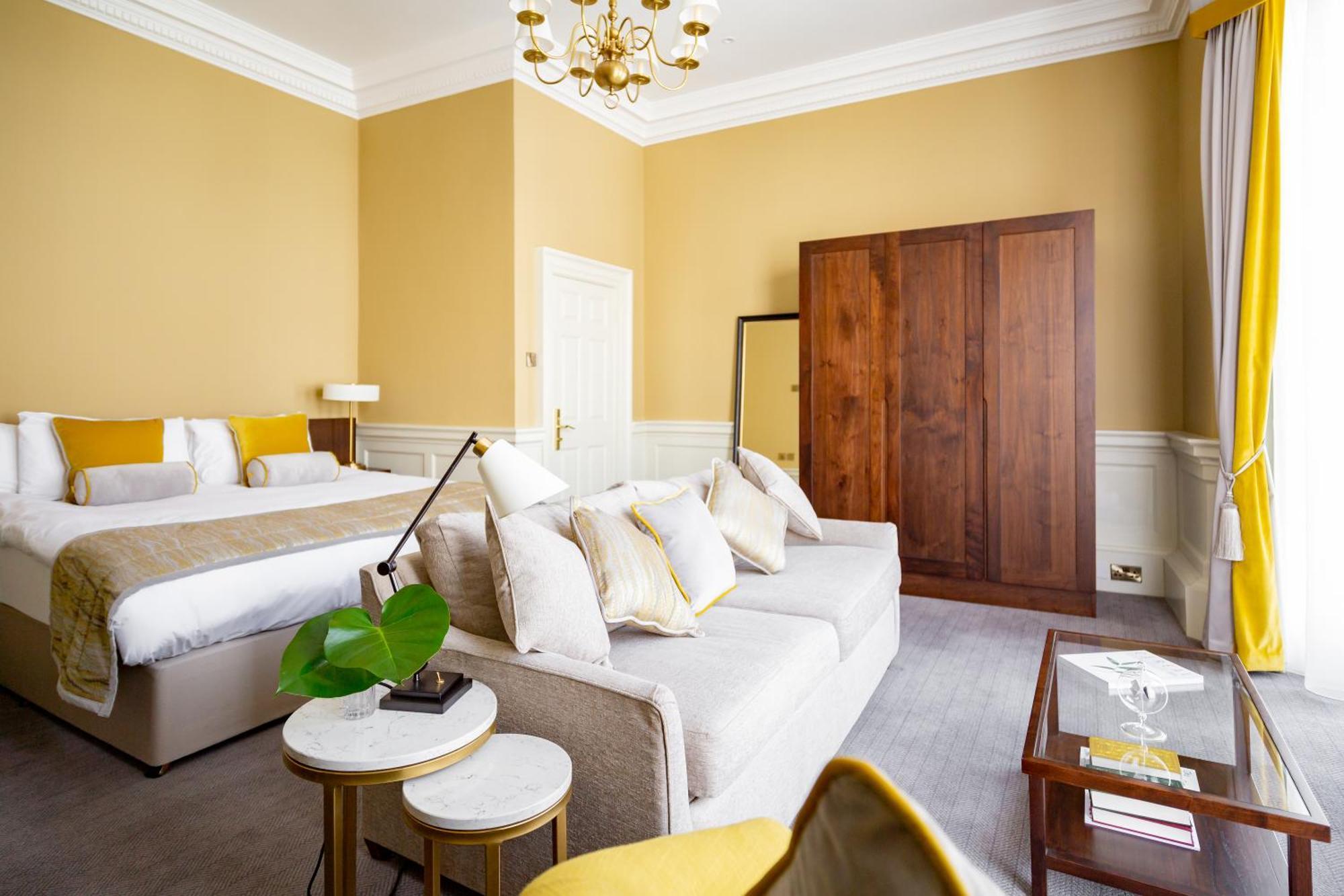 Superior King Room