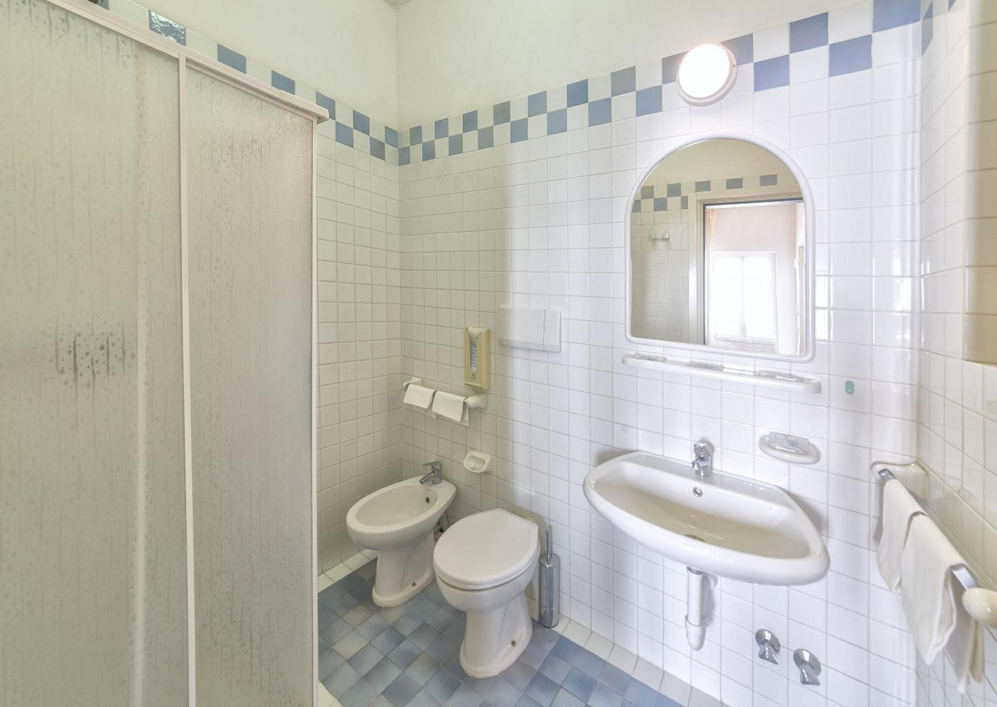 Economy Single Room