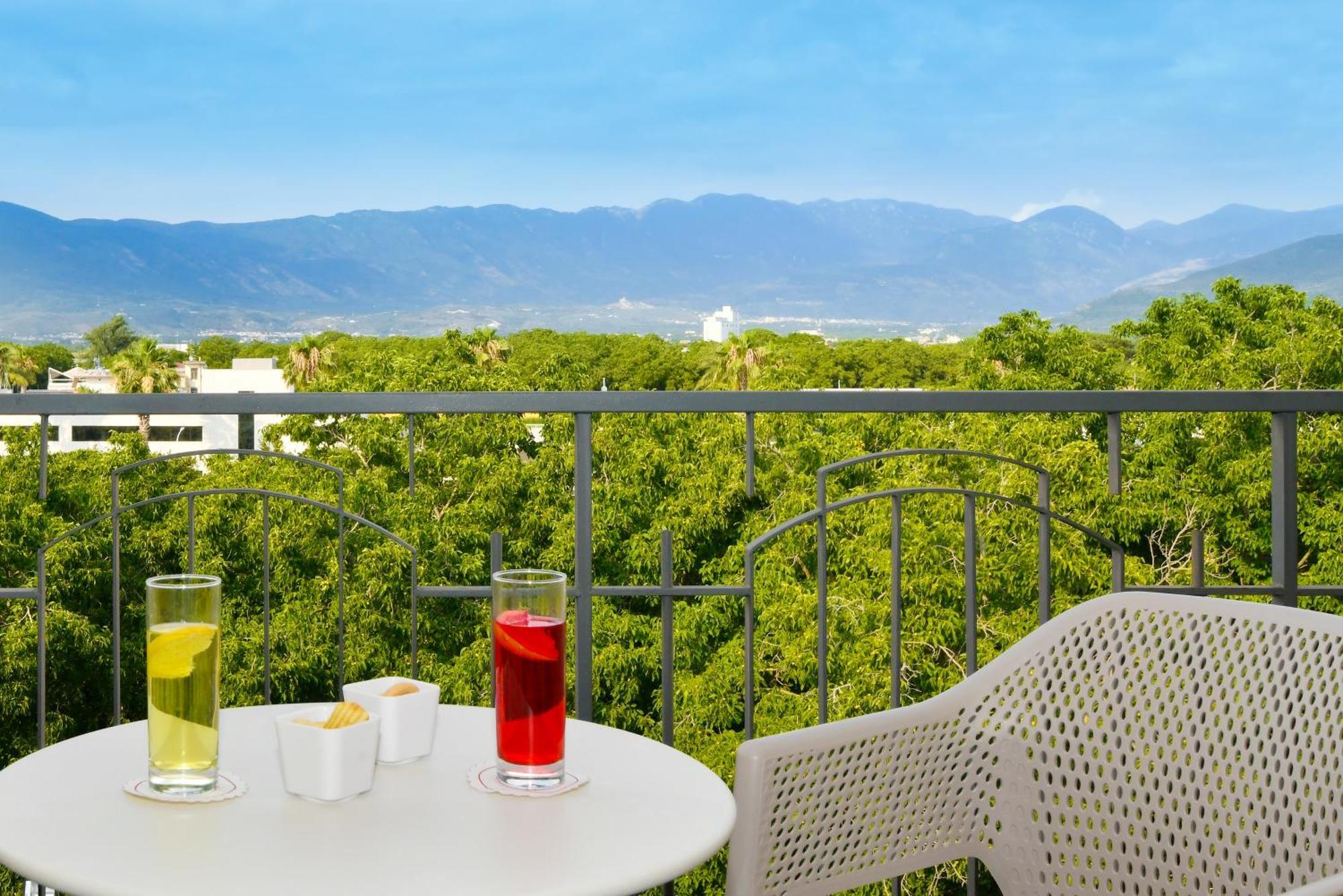 Standard Twin Room Balcony