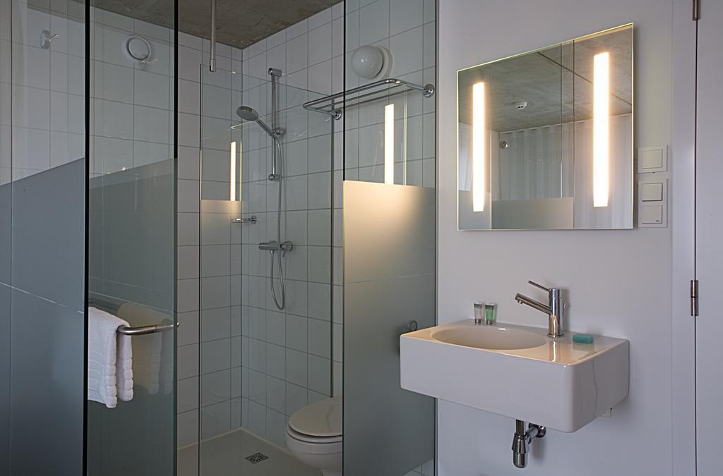 Standard Double Room,185620563:JPEG