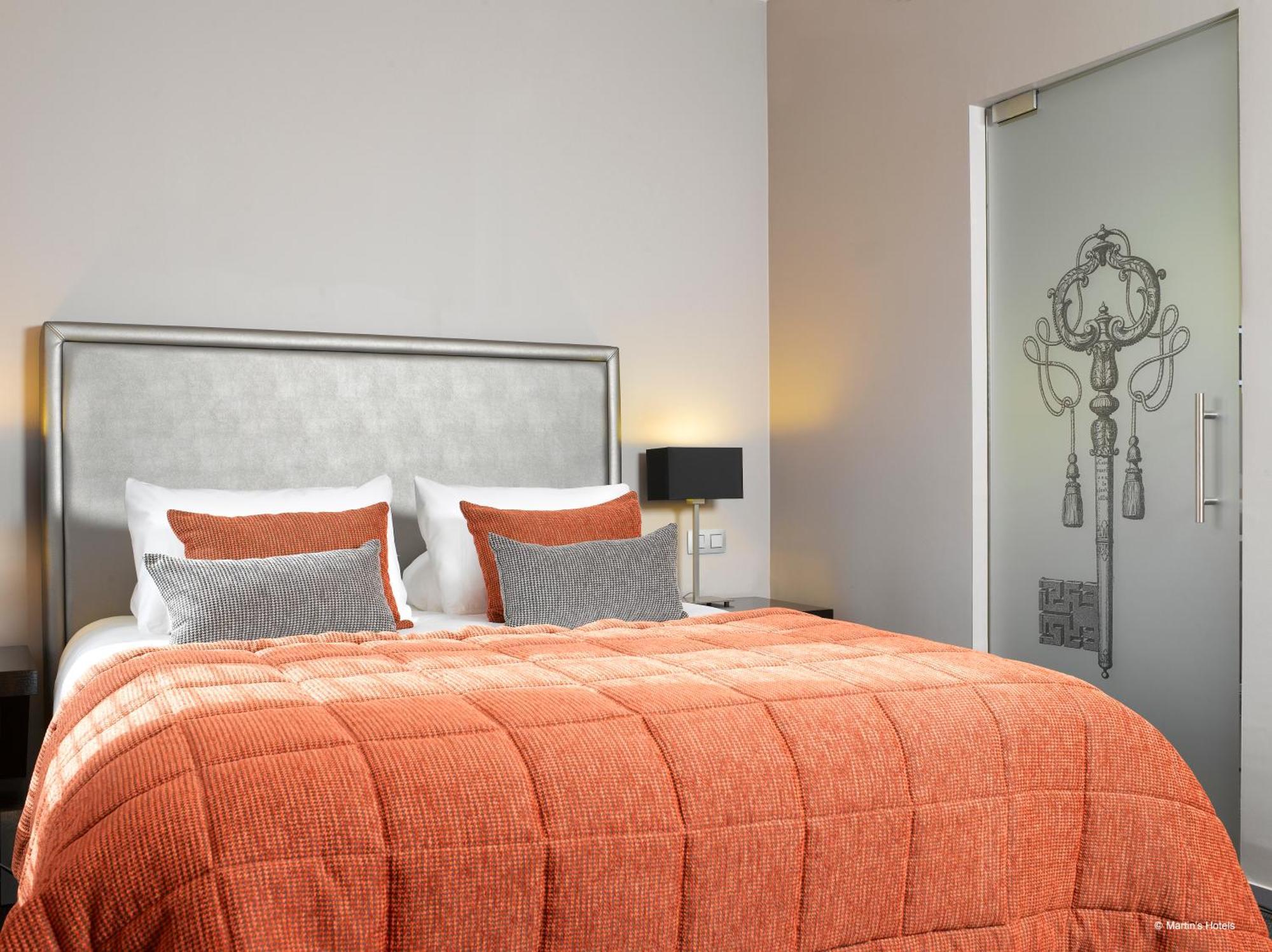 Standard Double Room,1498709281:JPEG