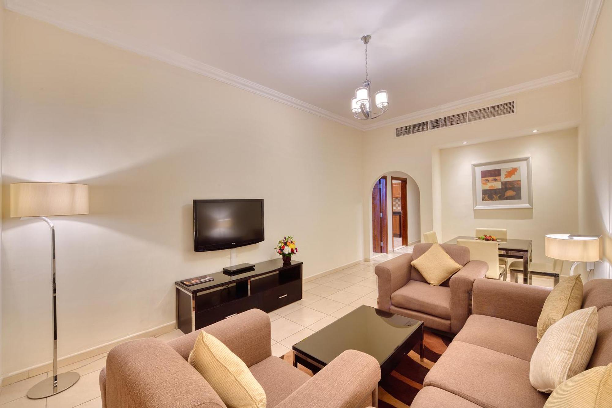 Deluxe One-Bedroom Apartment Beach Transfer