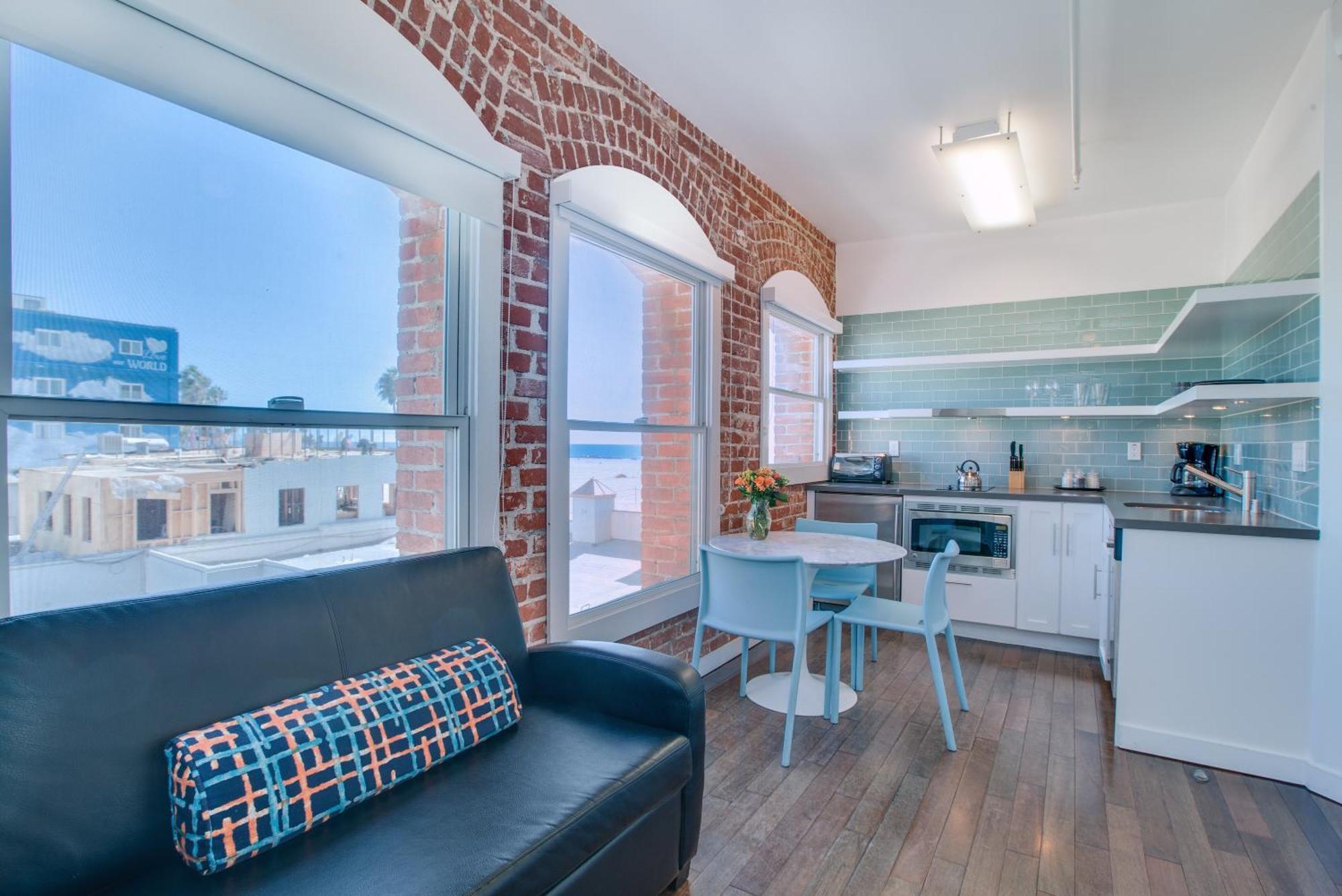 One Bedroom Suite Partial Ocean View