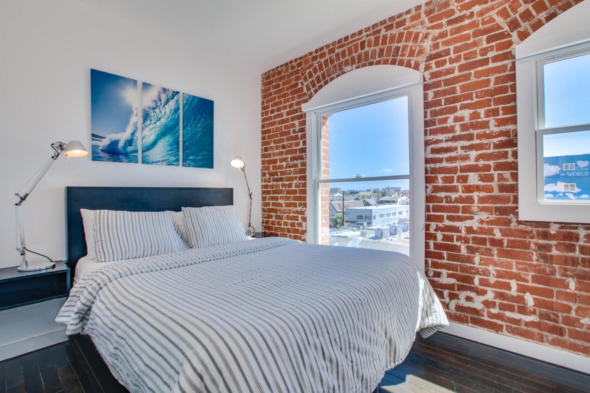 Oceanfront View One Bedroom Suite