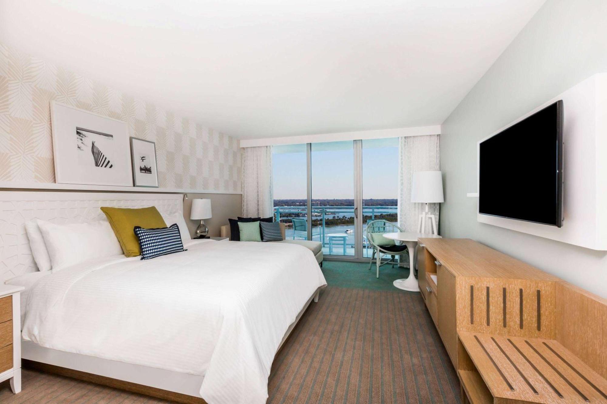 Deluxe King Room Gulf Front,1280394796:JPEG