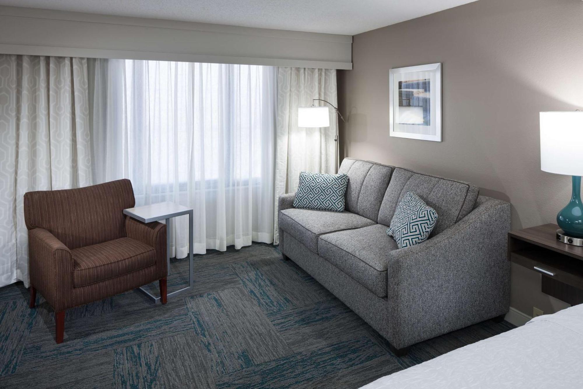 King Room with Sofa Bed - Non-Smoking