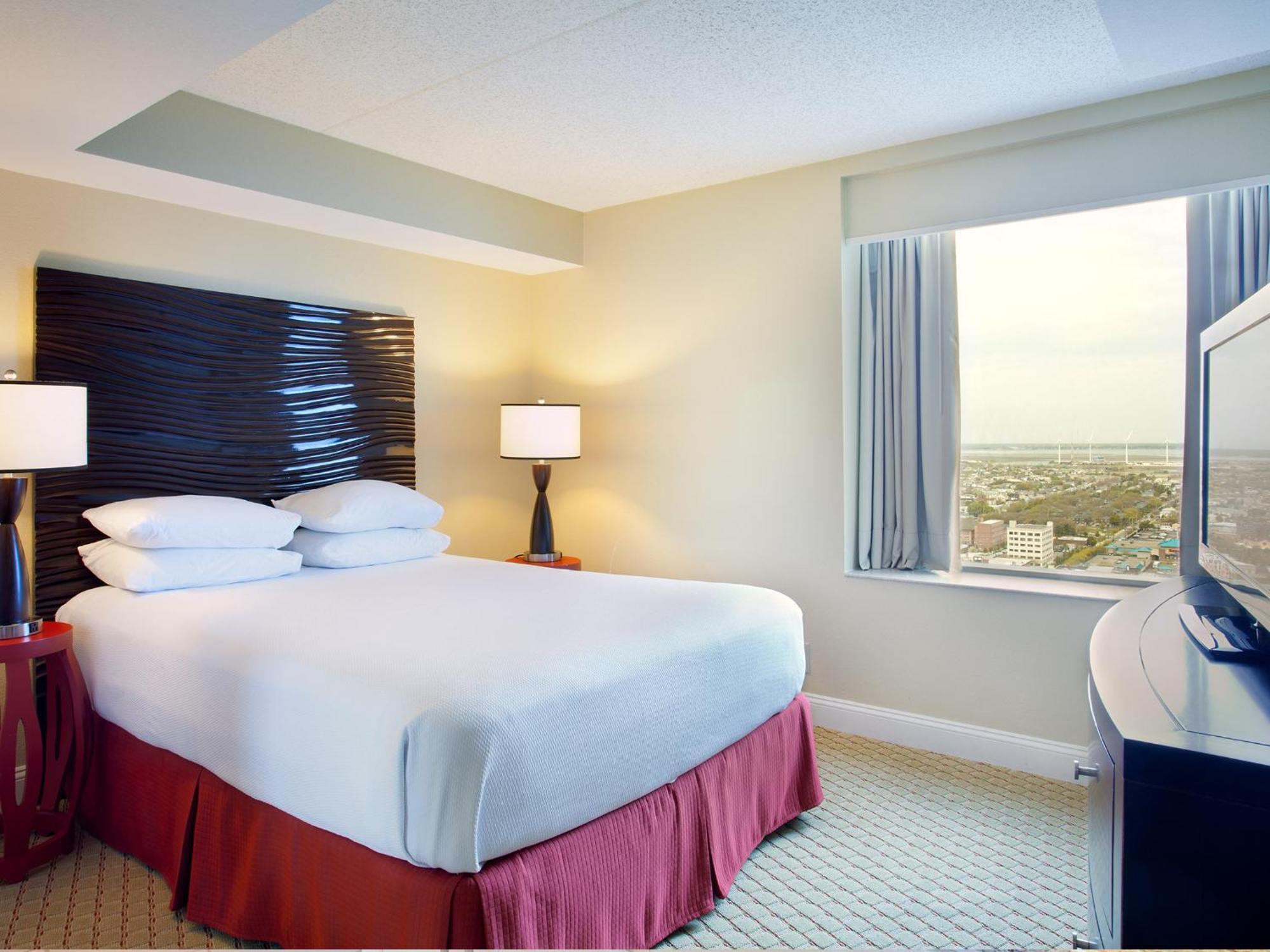 One-Bedroom Suite,249777793:JPEG