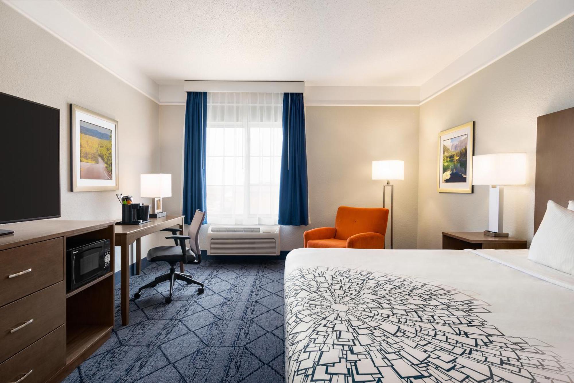 King Room Mobility Access or Non-Smoking