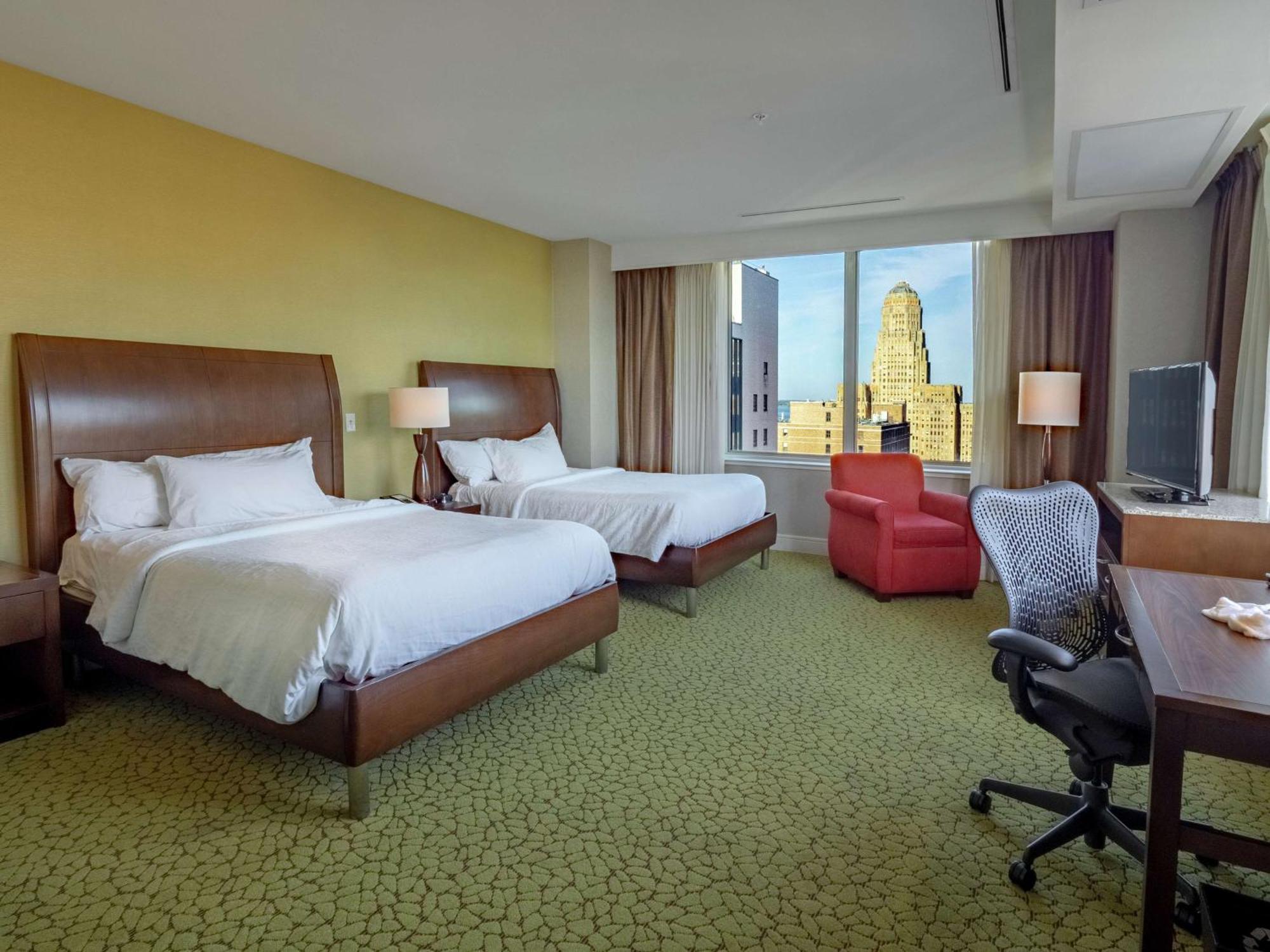 Queen Suite with Two Queen Beds and City View