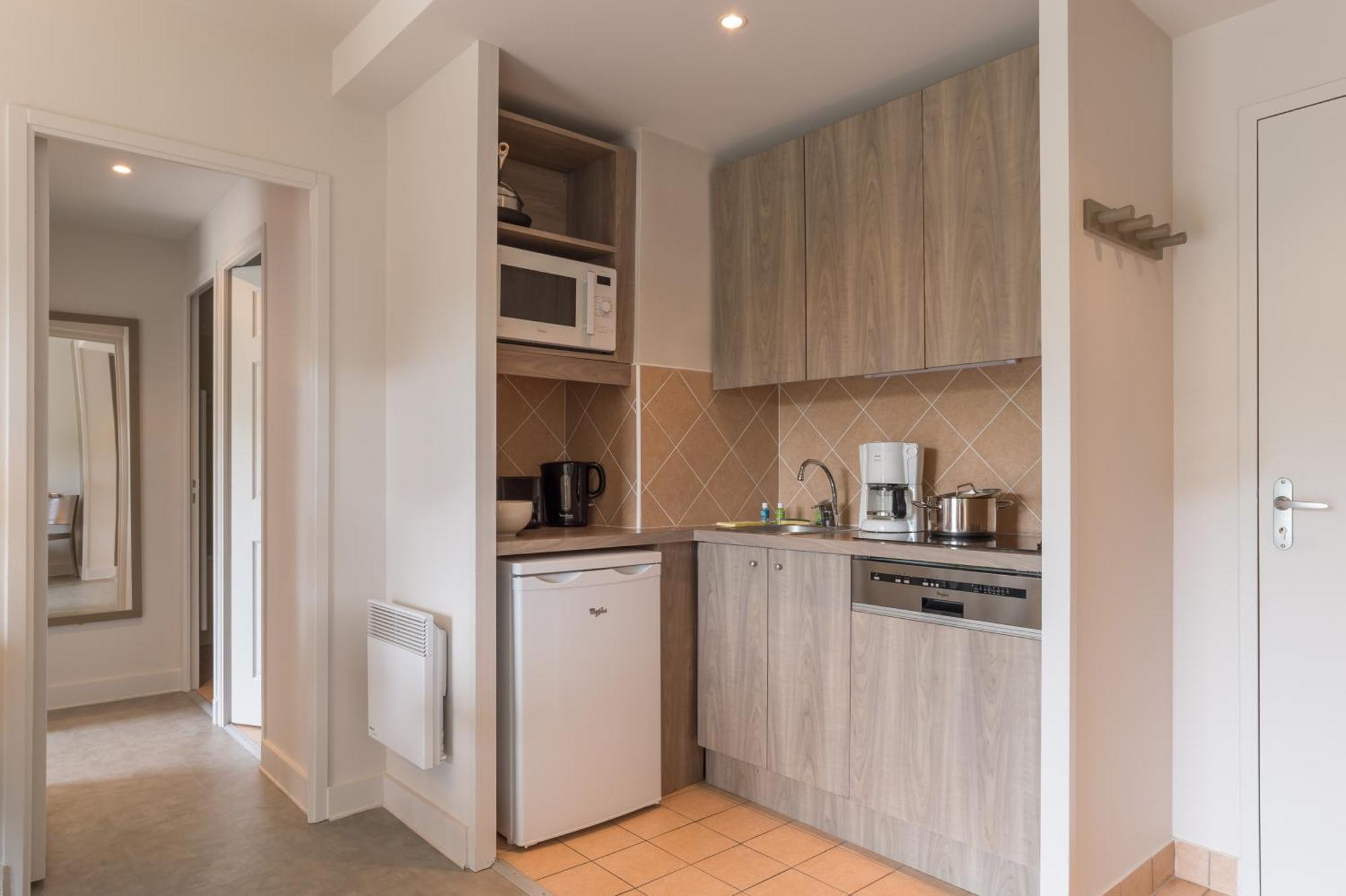 Superior One-Bedroom Apartment Terrace or Balcony Sea View,1765193024:JPEG