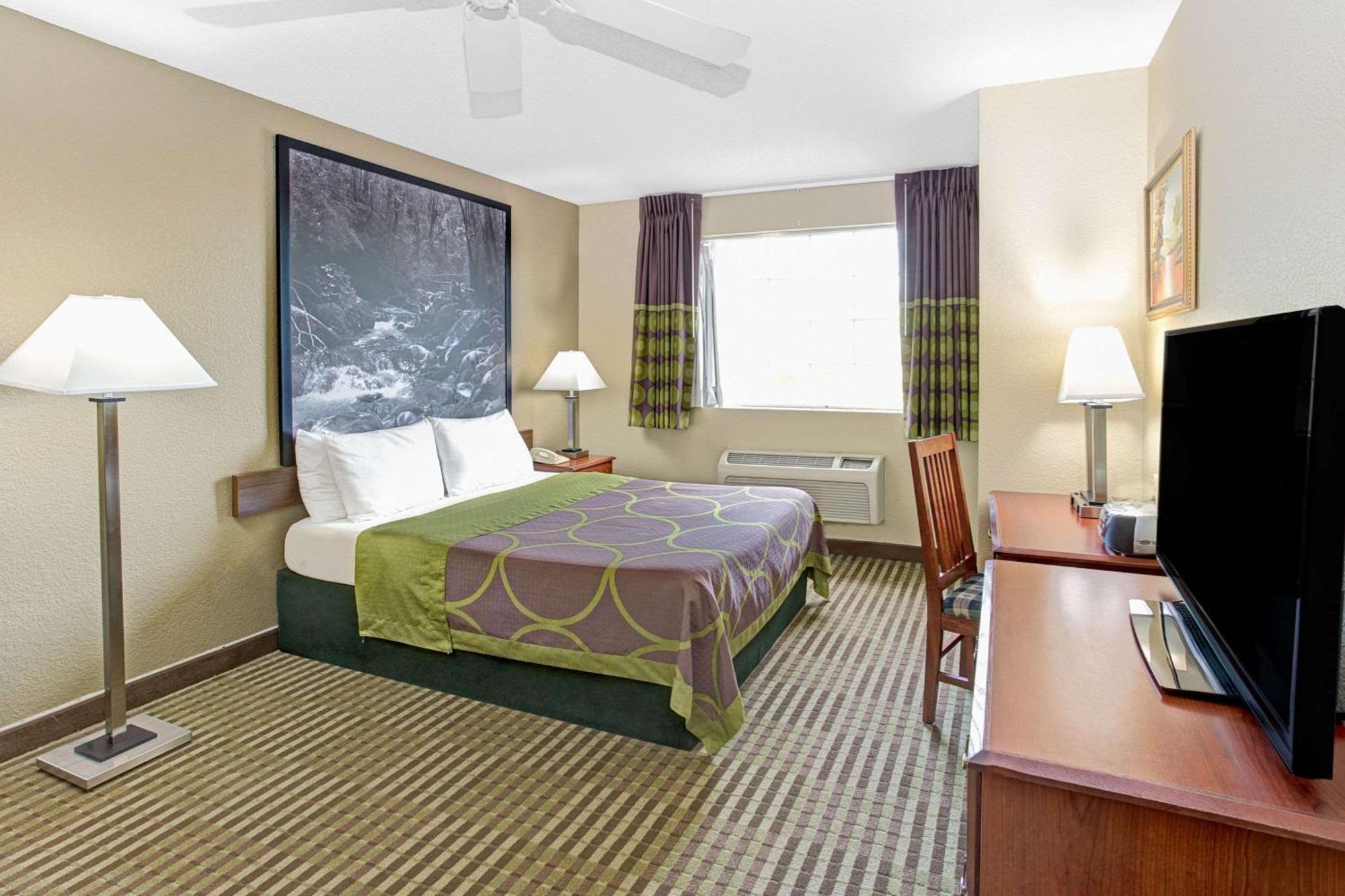 King Room - Non-Smoking