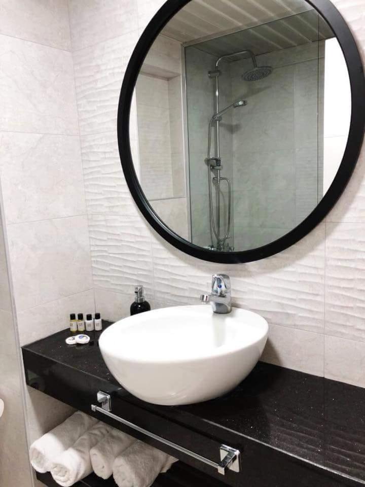 Large Double Room,1281164593:JPEG