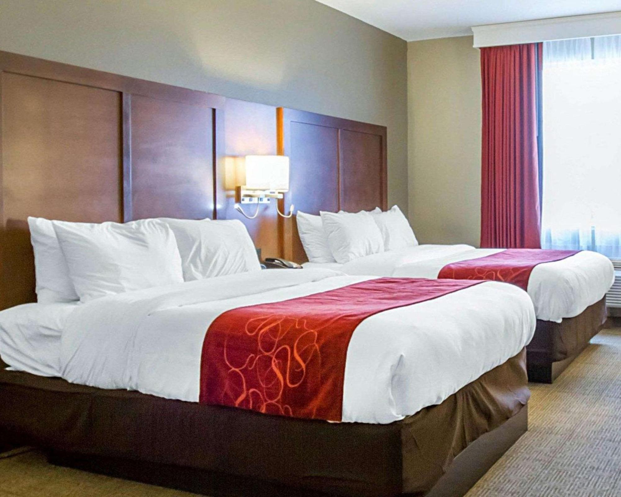 Suite Two Queen Beds Non Smoking