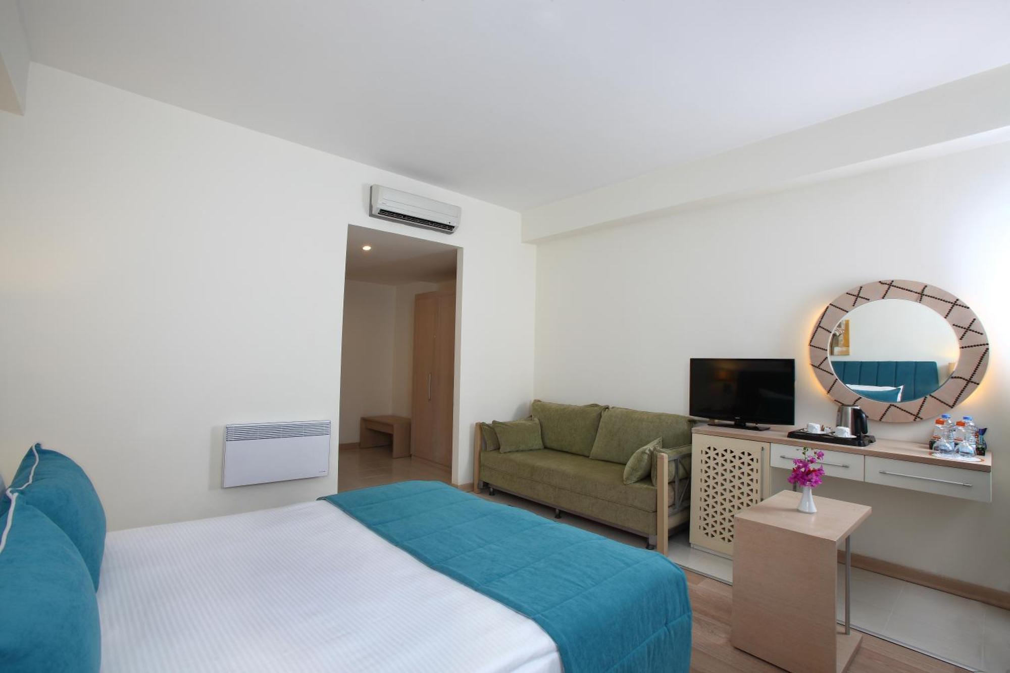 Deluxe Double or Twin Room