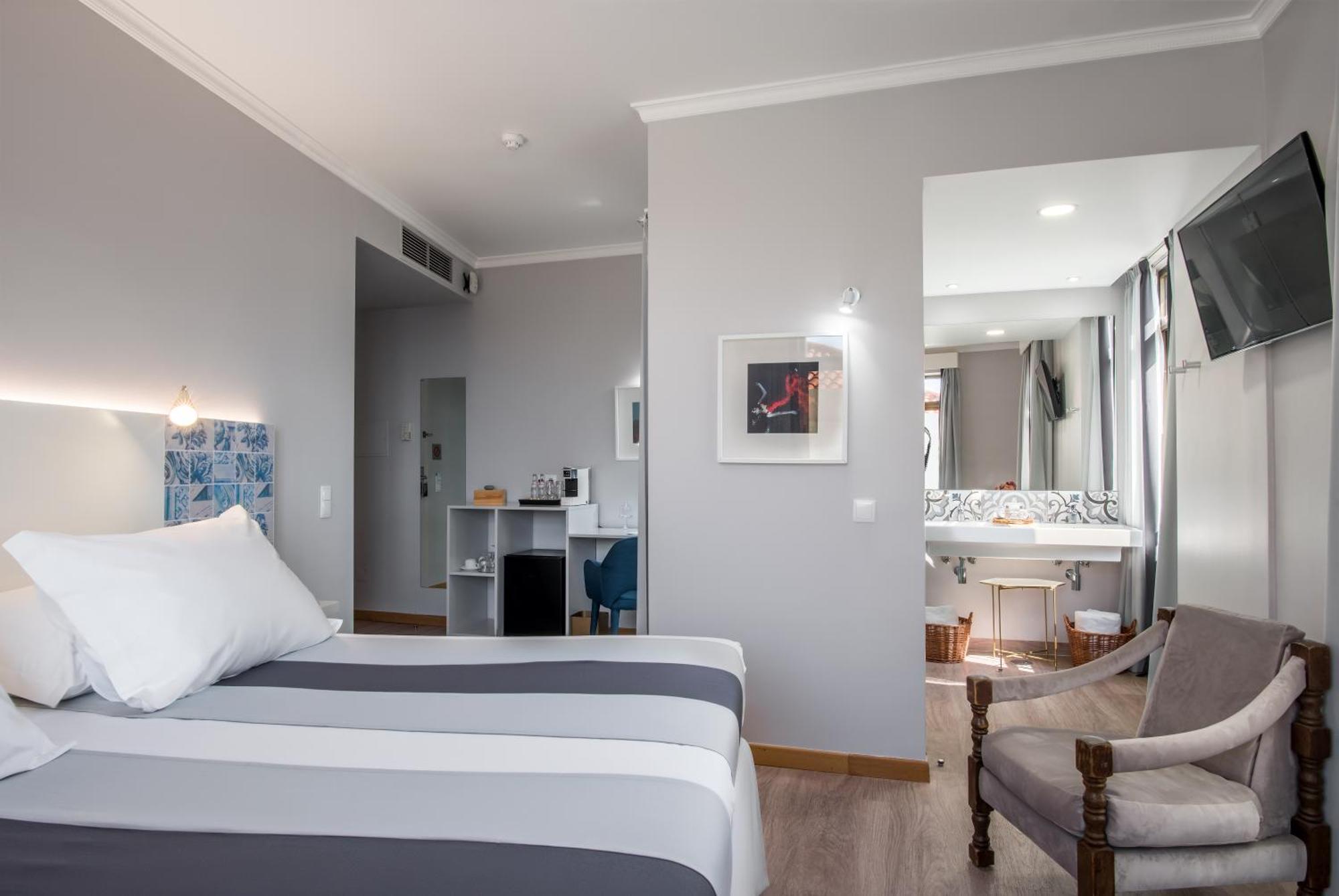 Junior Suite,1326166789:JPEG