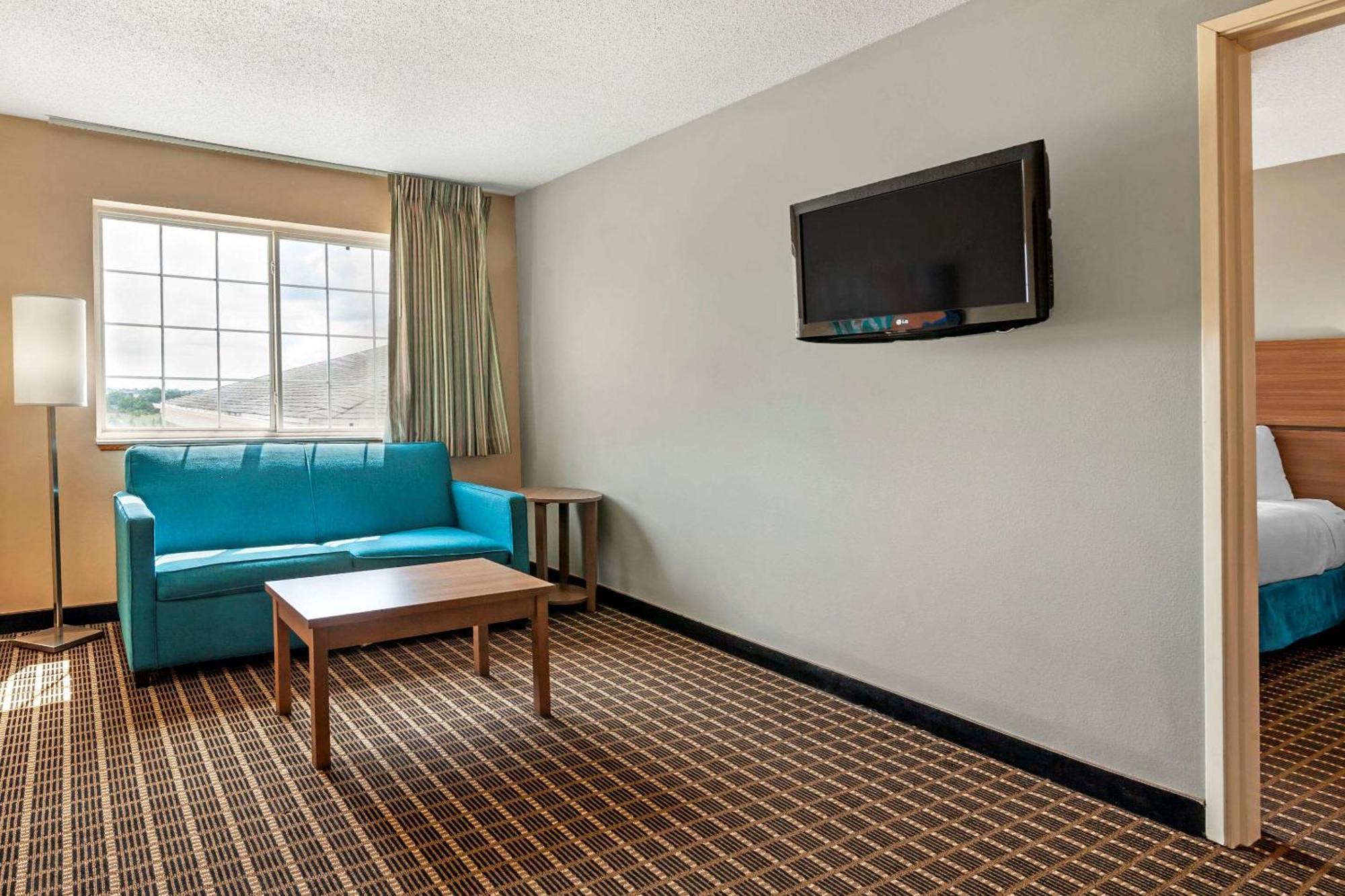 Efficiency One Room Suite Sofa Bed Non Smoking