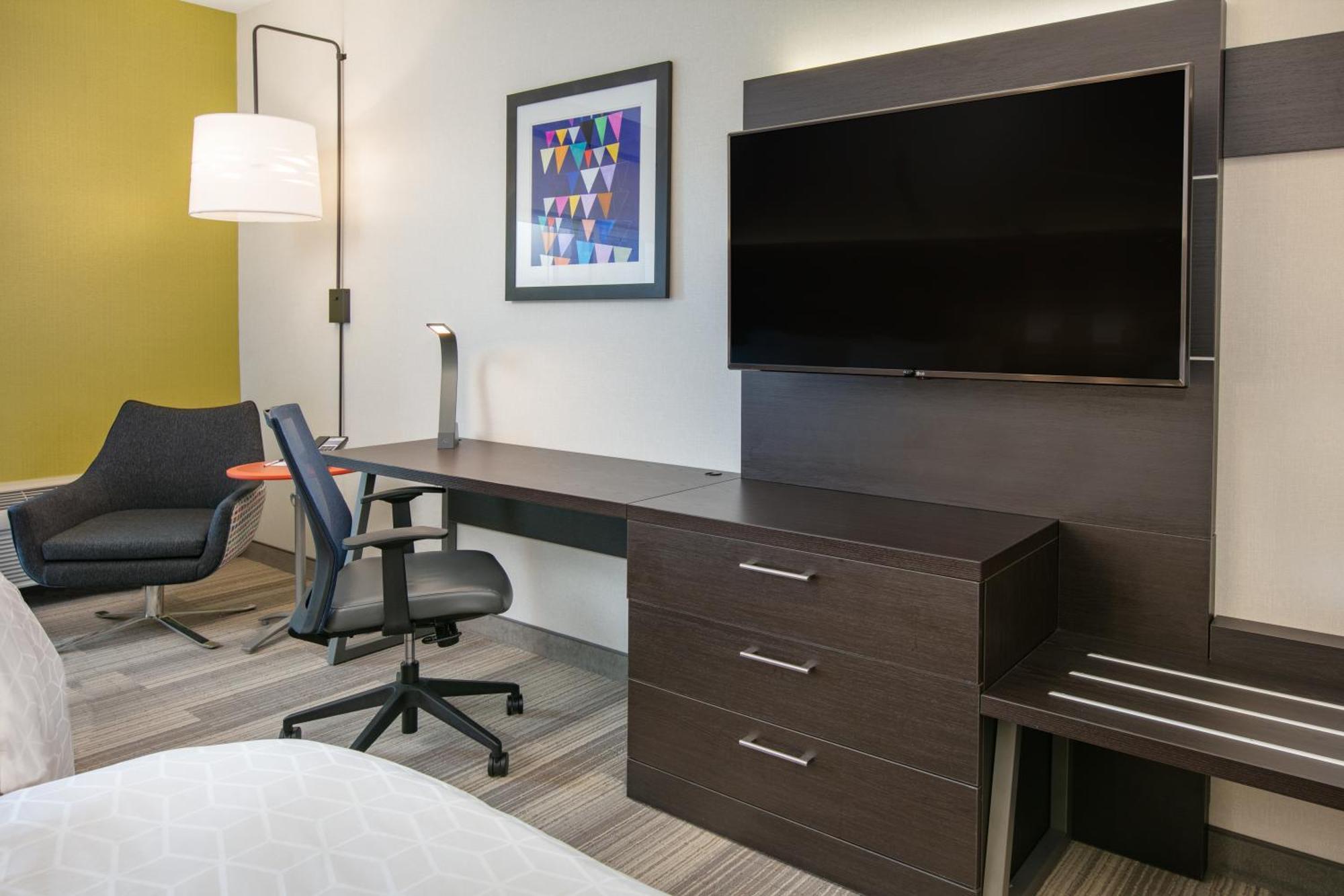 Standard Room,1281369610:JPEG