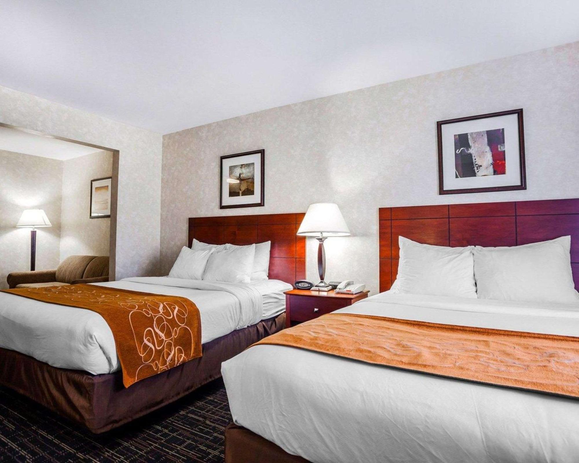 Queen Room Two Queen Beds Non-Smoking