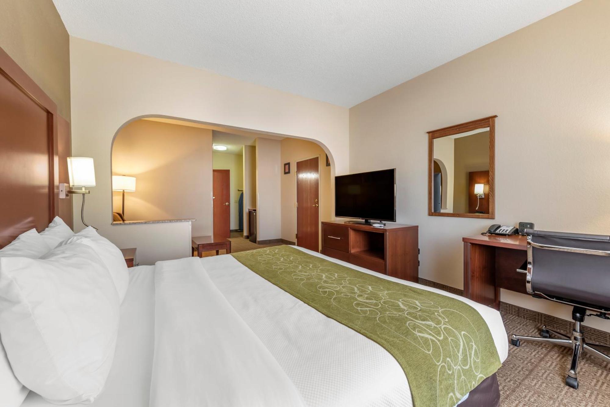Superior King Suite Accessible or Non-Smoking