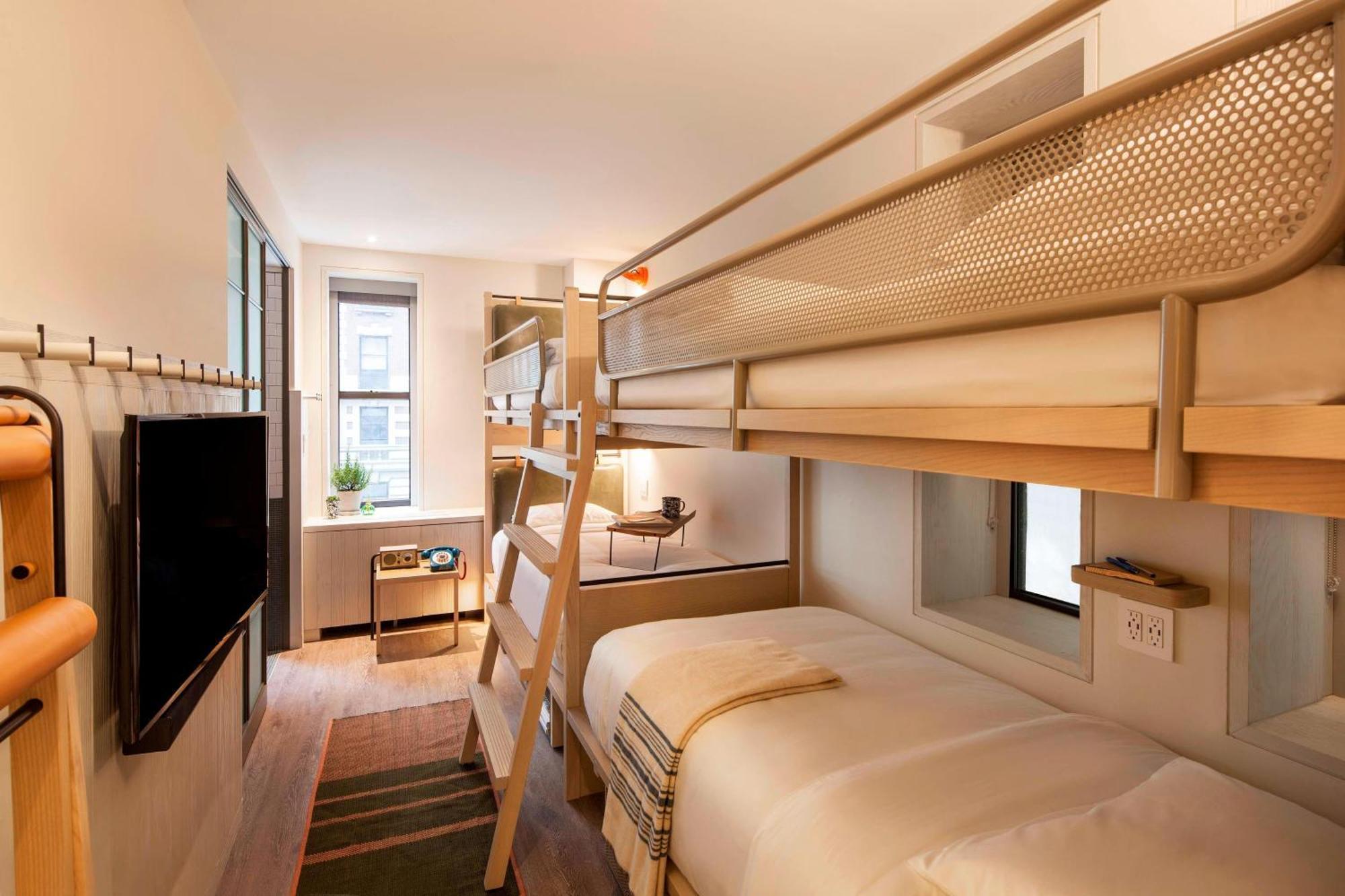 Guest Room with 2 Bunk Beds,1366106225:JPEG