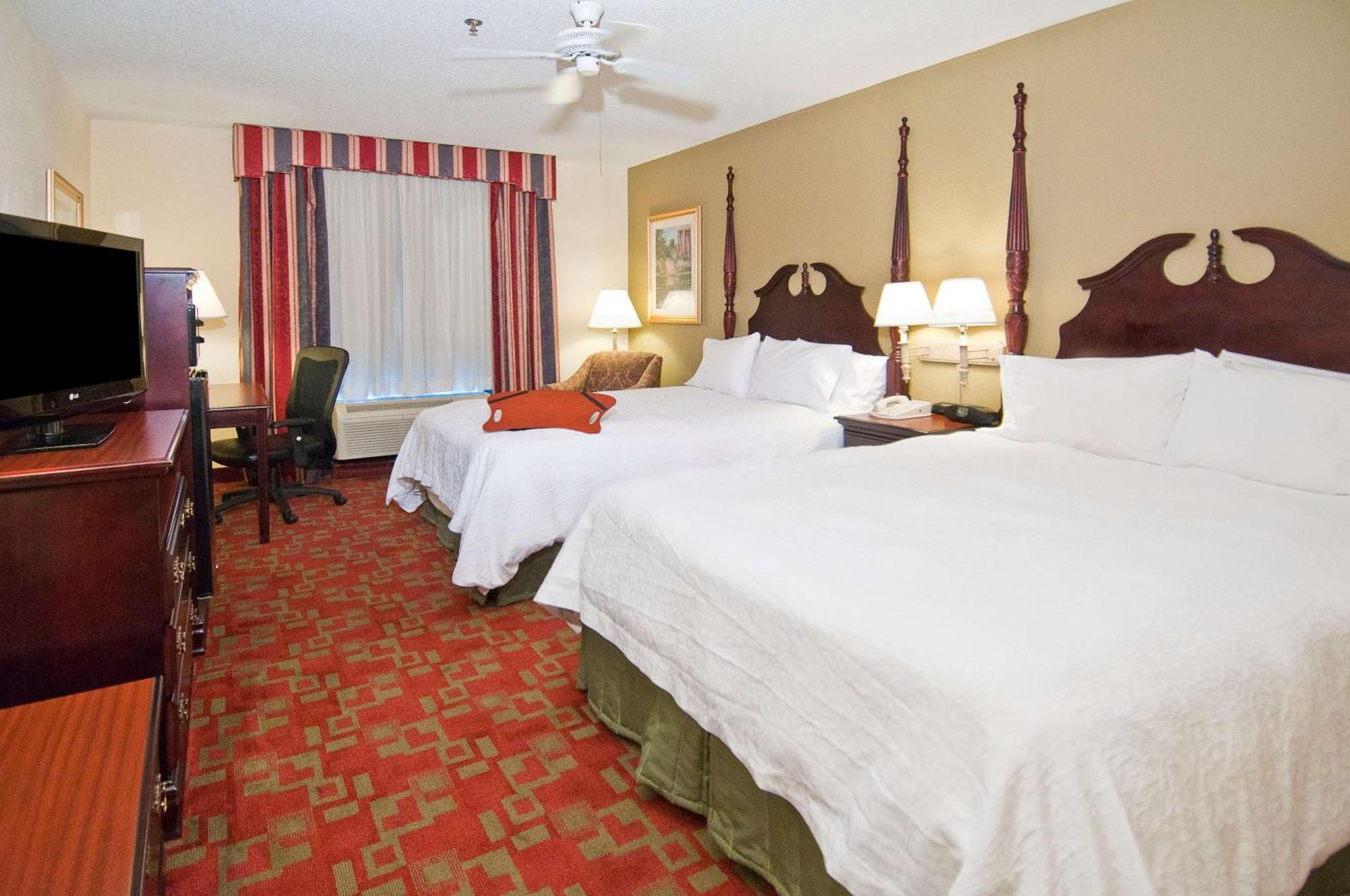 Queen Room with Two Queen Beds (4 Adults)