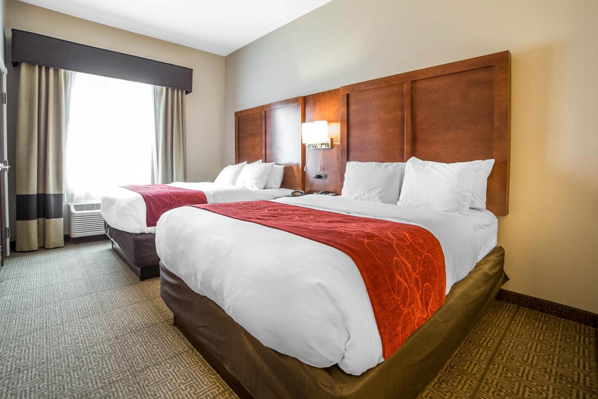 Queen Room Two Queen Beds Non-Smoking