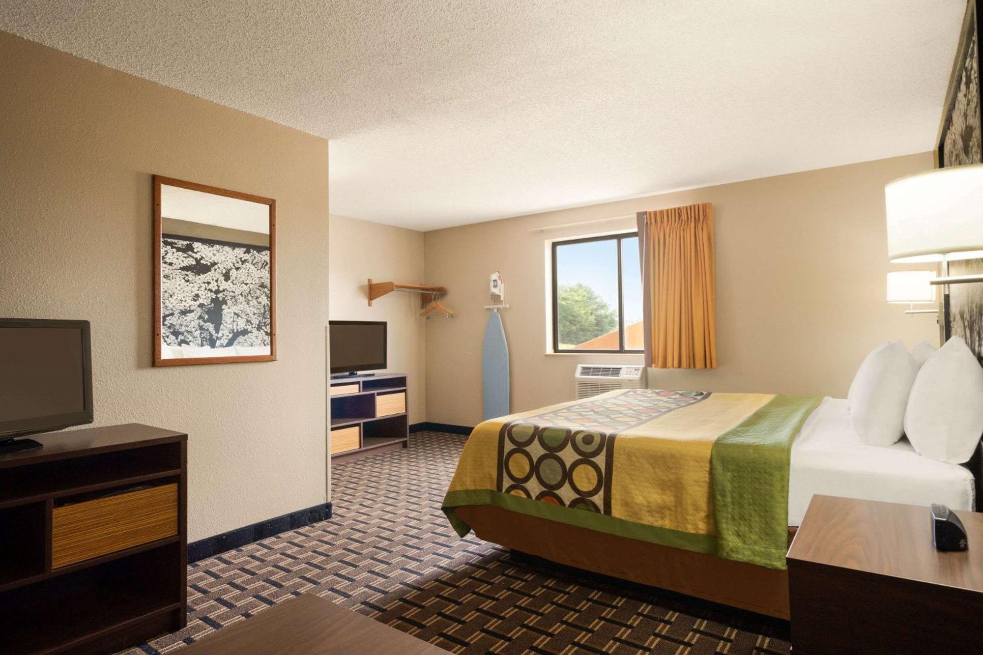 King Suite,1281750676:JPEG